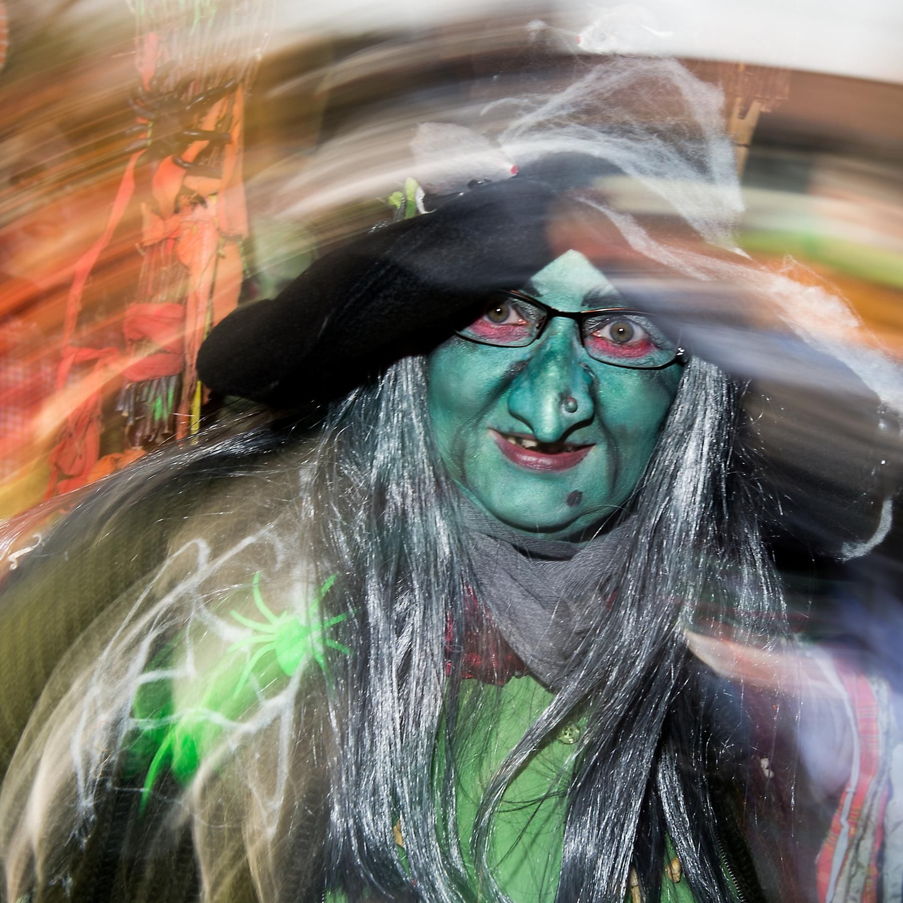 Hexen in der Walpurgisnacht (1/2)