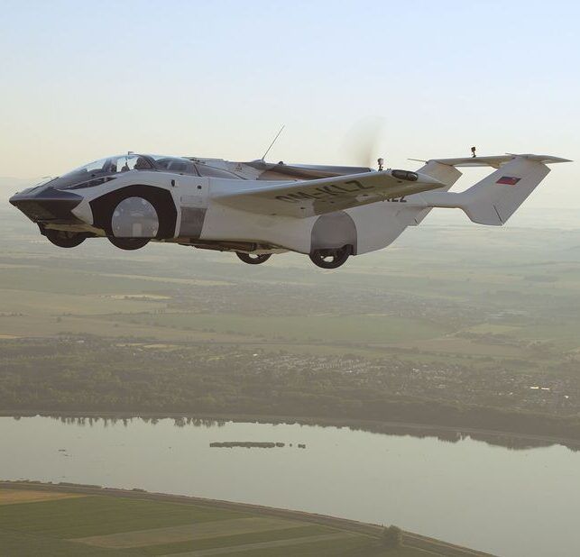 Mit dem Flug-Auto „AirCar“ in der Rush-Hour über den Stau fliegen ?
