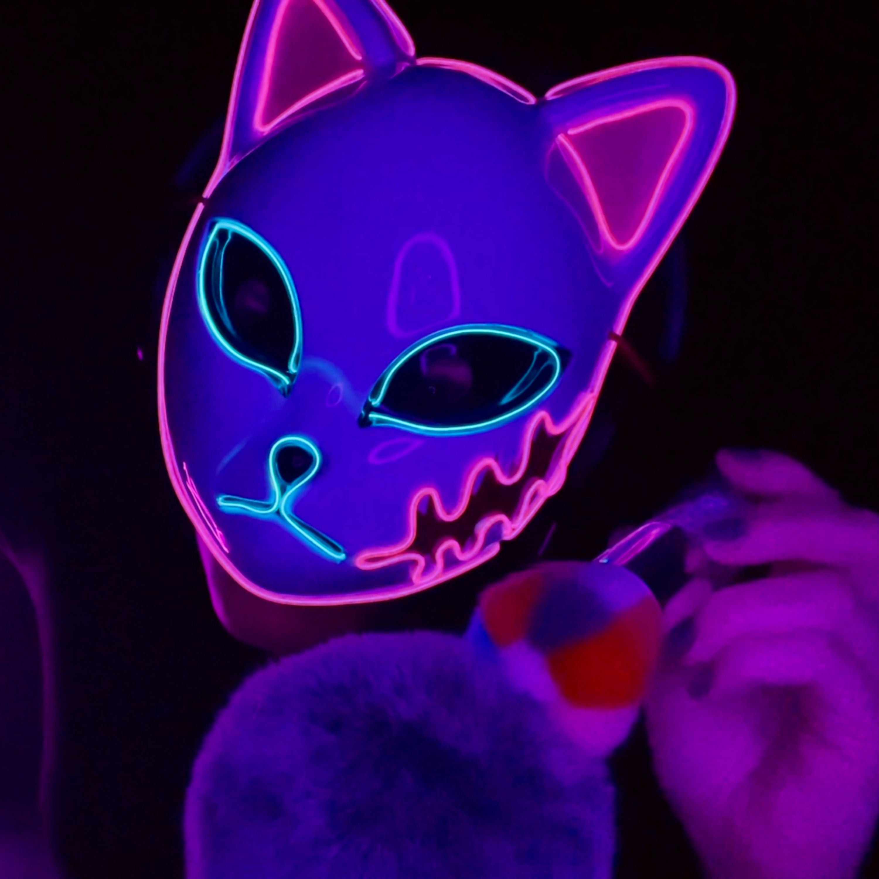 ASMR Neon Cat is giving you huge tingles (No talking, just purring 🐈‍⬛)