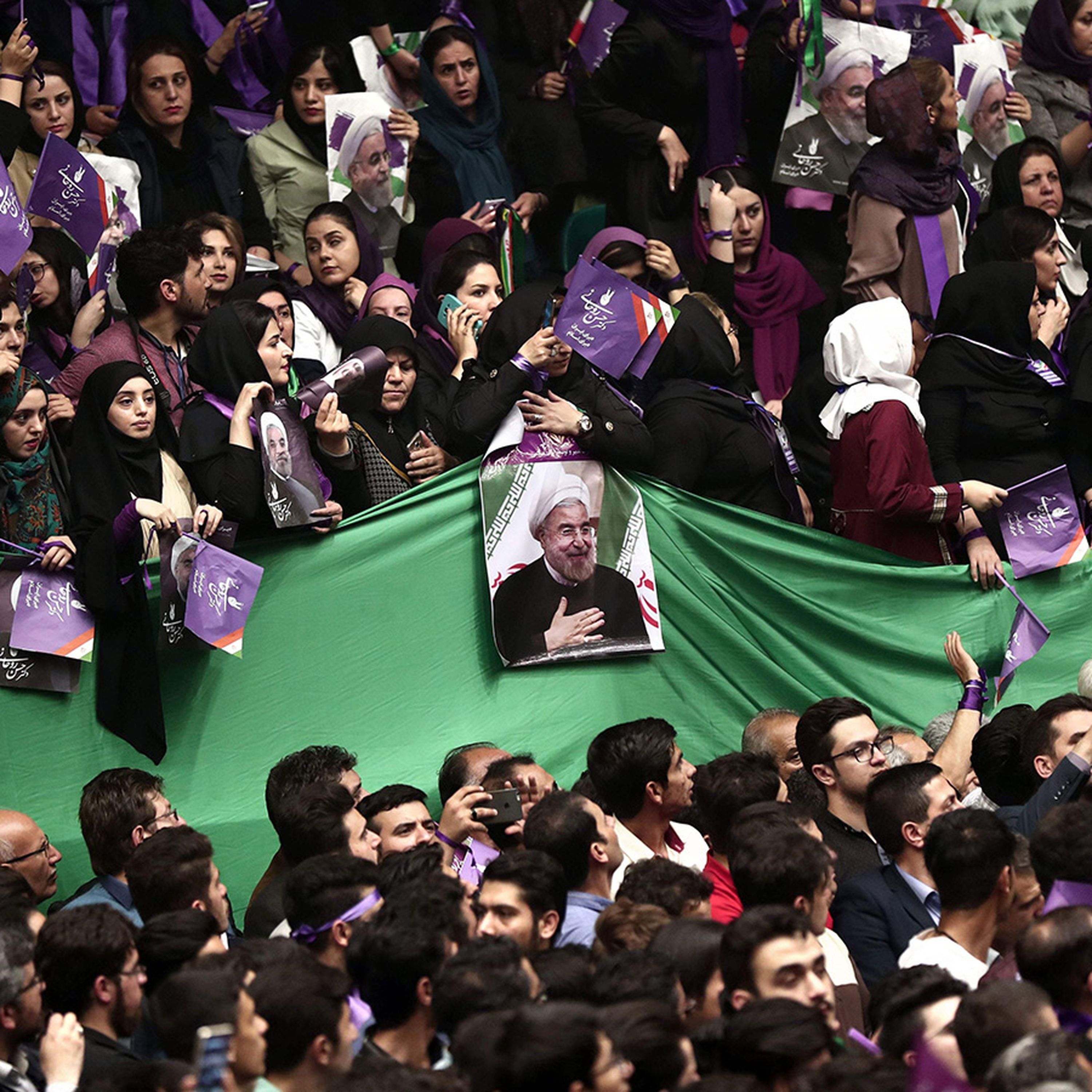 Iranian voters choose between openness and isolation