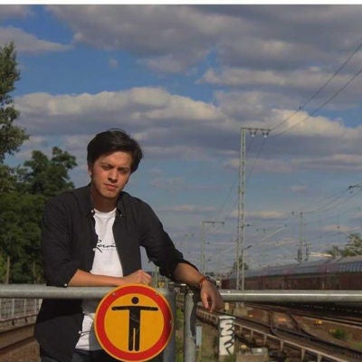 33. Podcast con Juan de Mexiko. Como emigró hace 9 años con toda su familia a Berlin. Sobre su integración, escuela y estudios en la universidad técnica de Berlin.