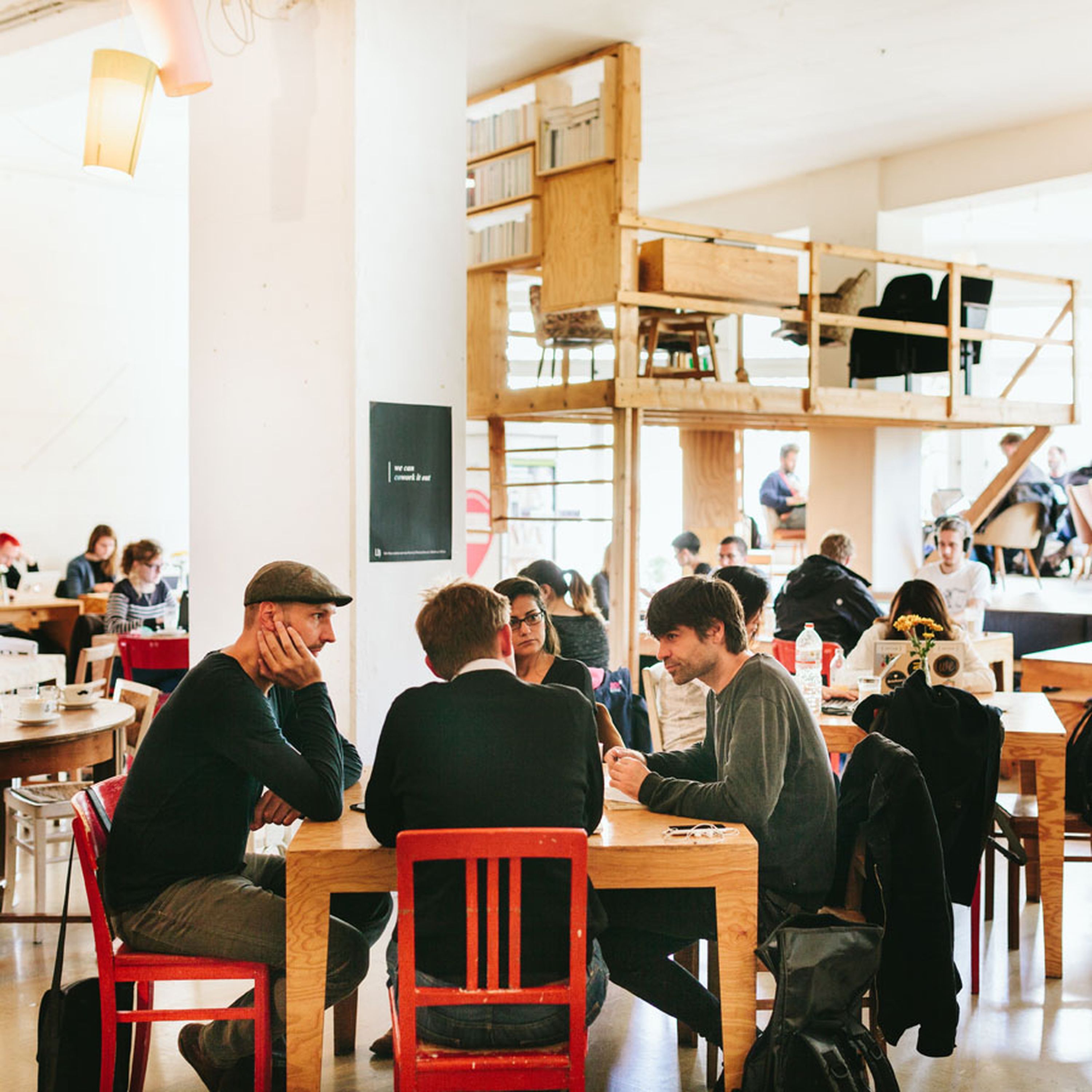 Pros and cons of co-working spaces