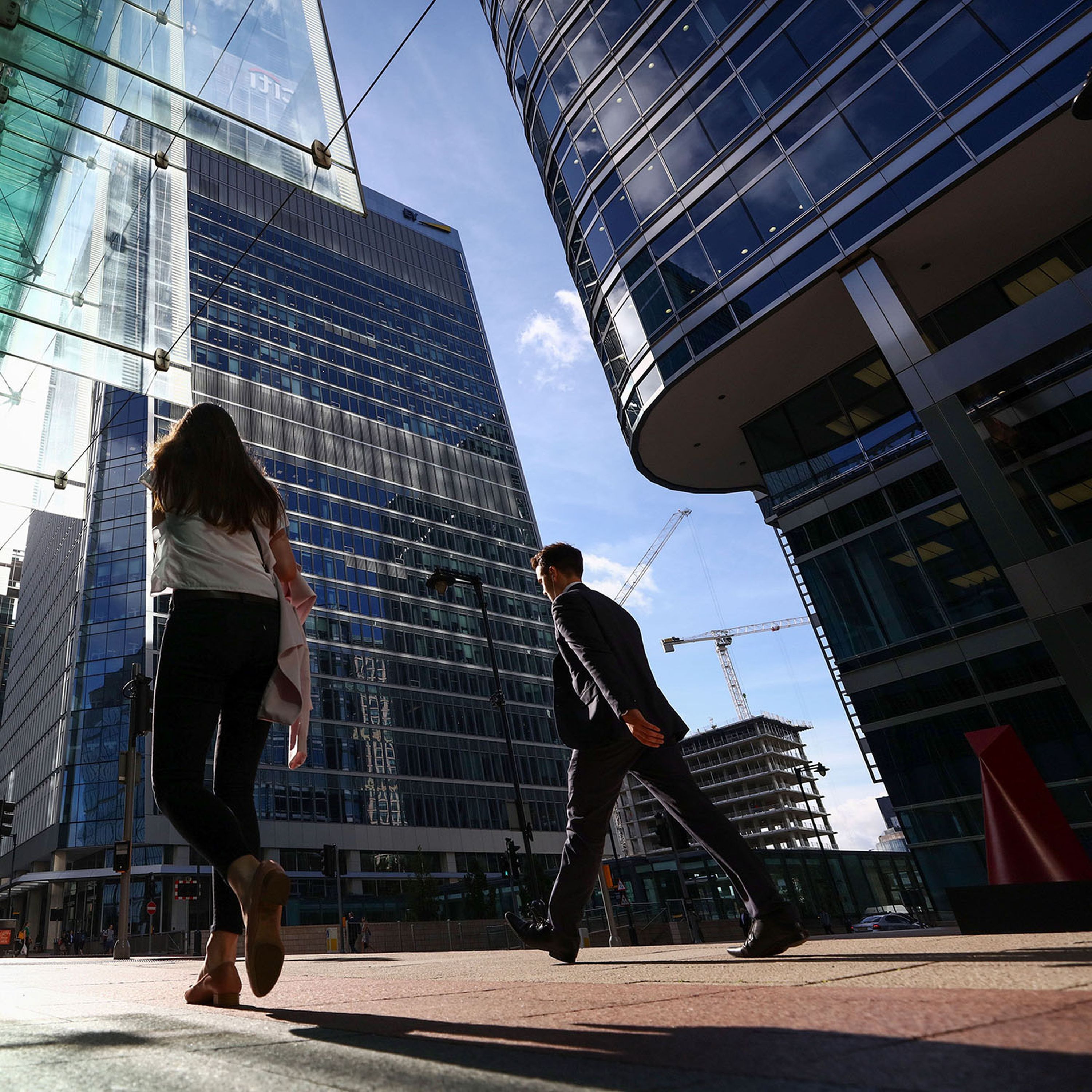 London loses key EU agencies to Paris and Amsterdam