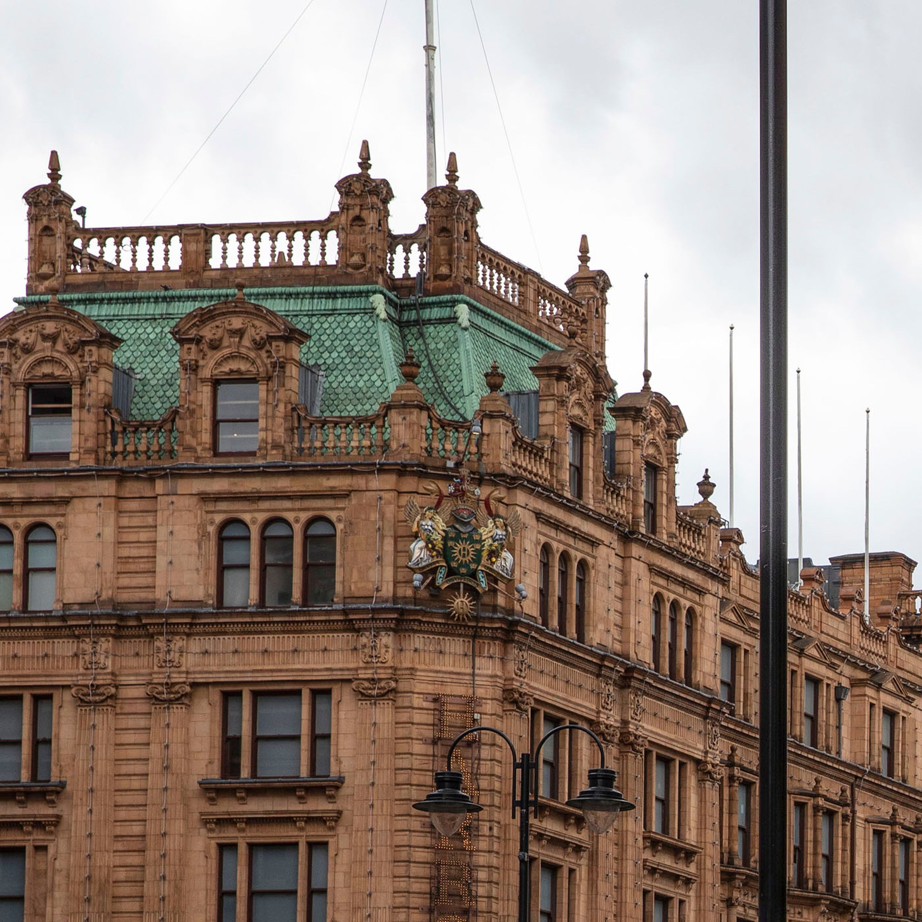 How the ultra-rich hide their properties