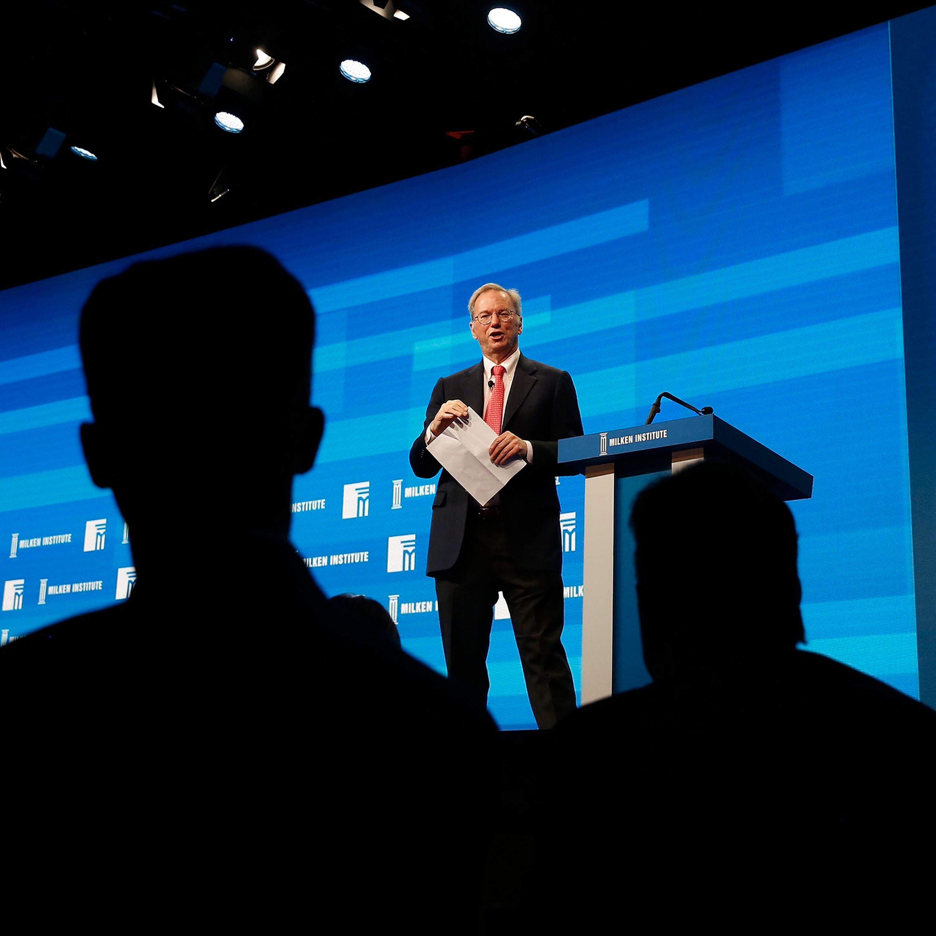 Norway fund takes lead on executive pay