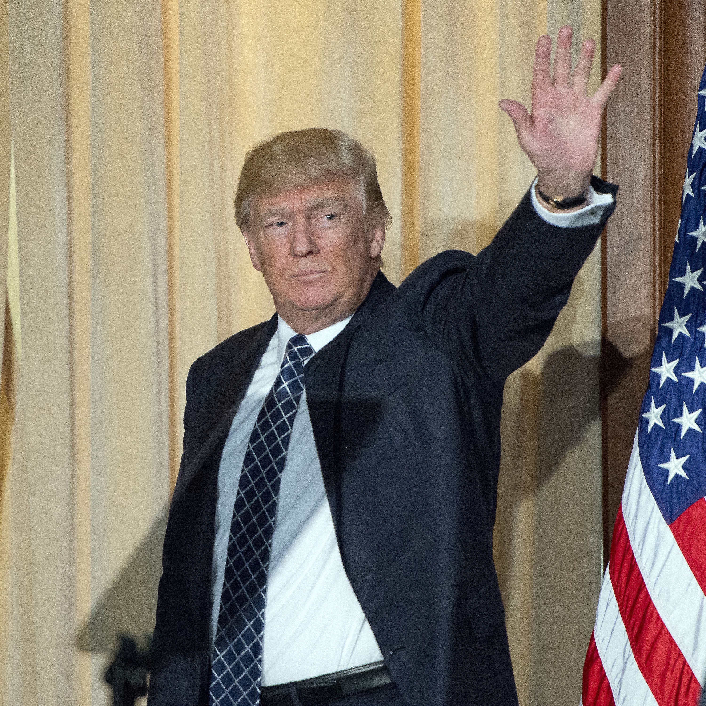 Why Trump can't bring back US coal jobs