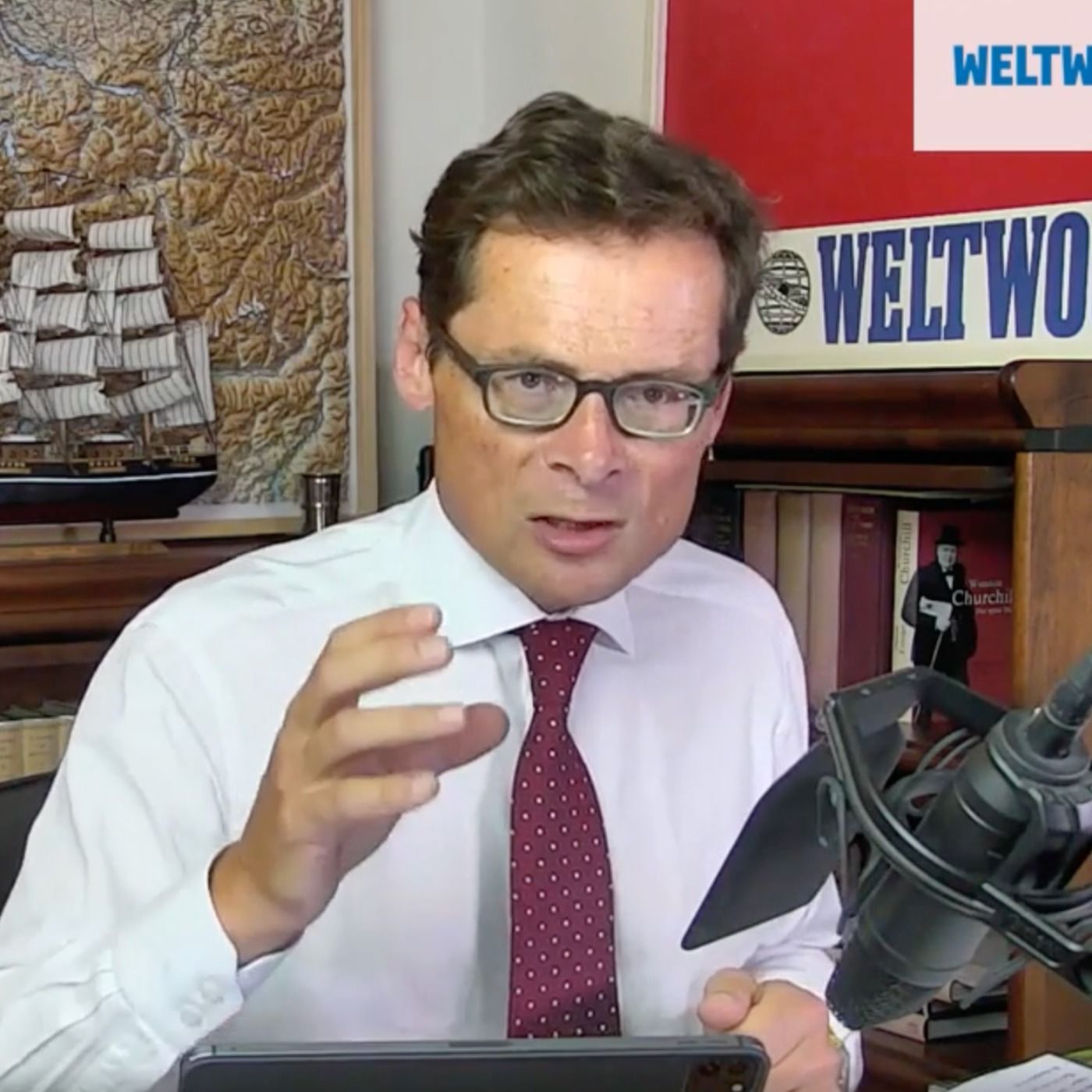 Wieviele Flaschen verkraftet die Politik? - Weltwoche Daily DE, 24.08.2022