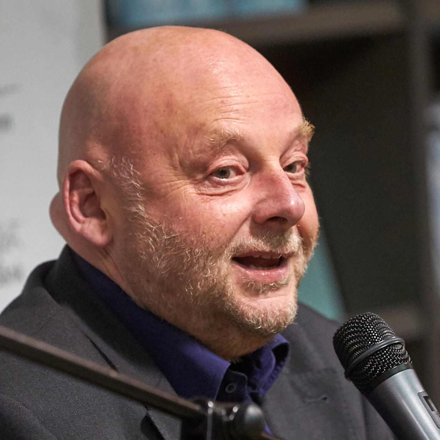 "Die Frage, wie gehen wir mit der Vergangenheit um, ist das Spannende" | Thomas Hettche, Schriftsteller