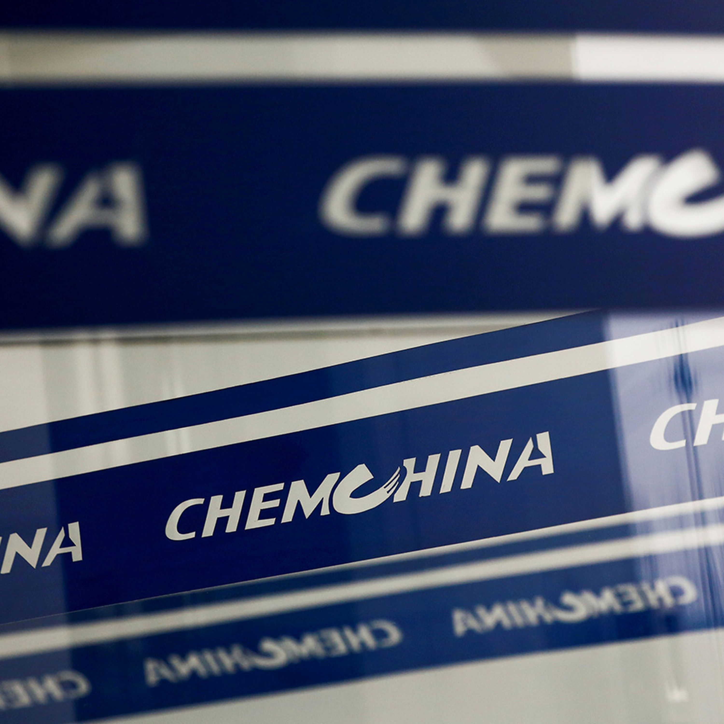 China creates the world's largest chemicals group