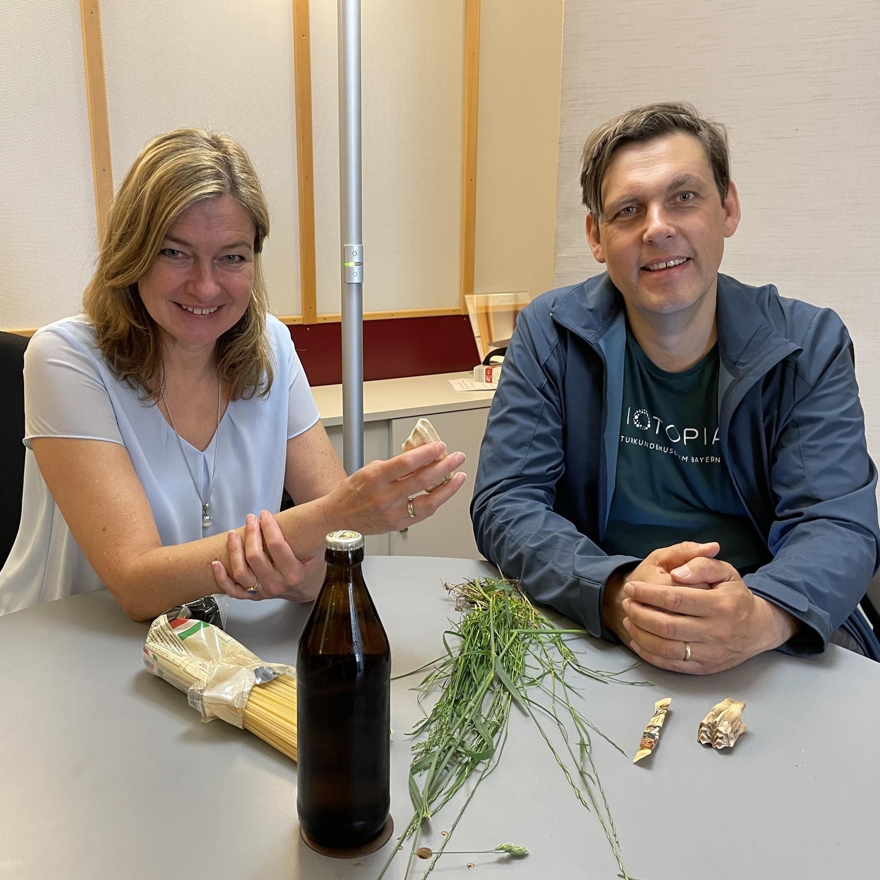 Alles Natur - Geniales Gras! Iska Schreglmann im Gespräch mit dem Biologen Dr. Thassilo Franke