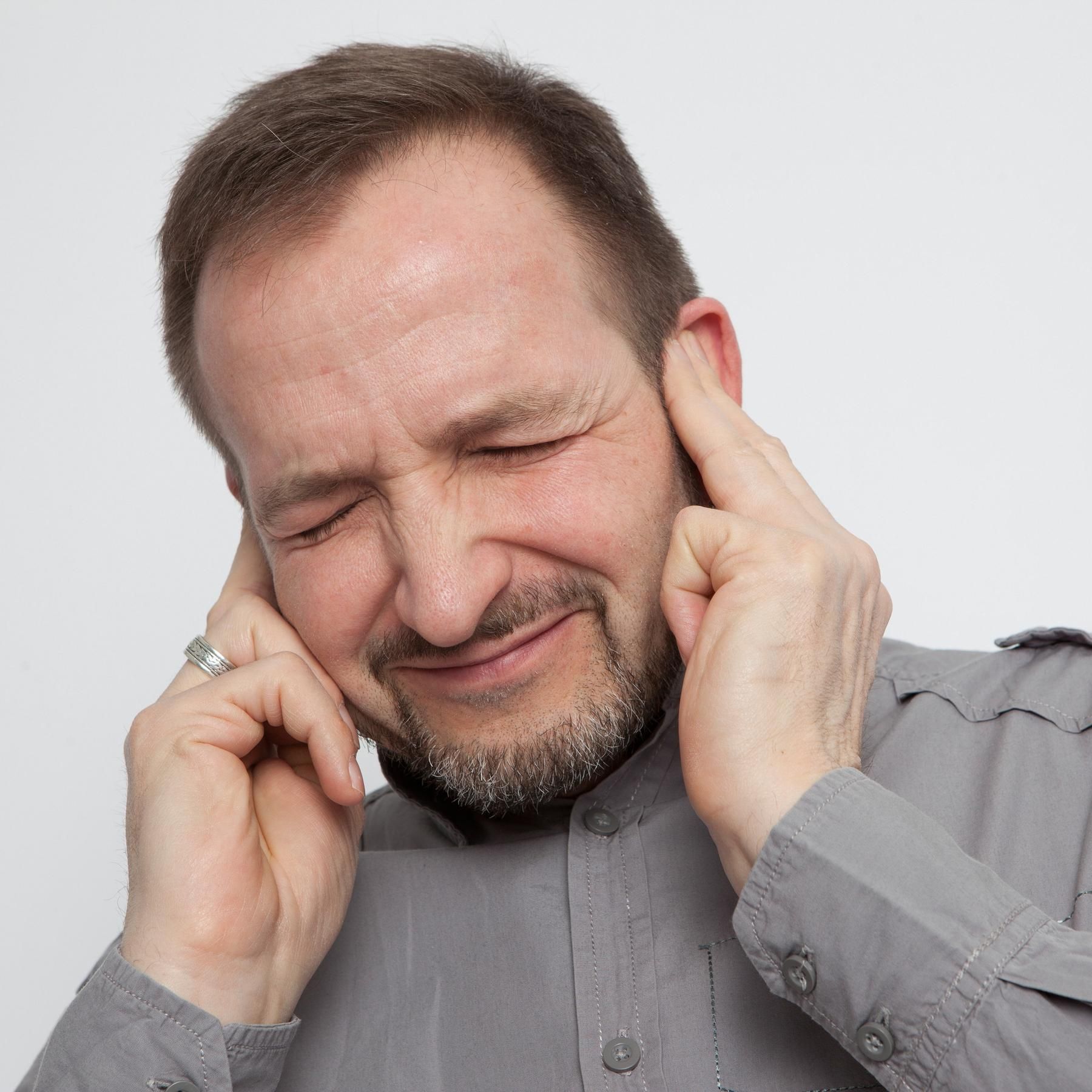 Tinnitus - Ohrensausen messen und mit Apps behandeln?