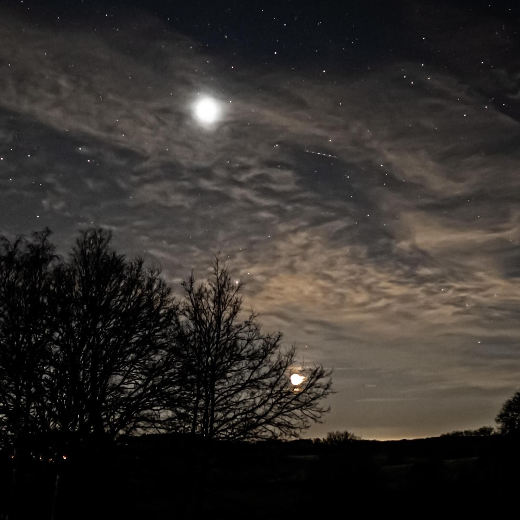 So findet Ihr das Frühlingsdreieck - der Sternenhimmel im April