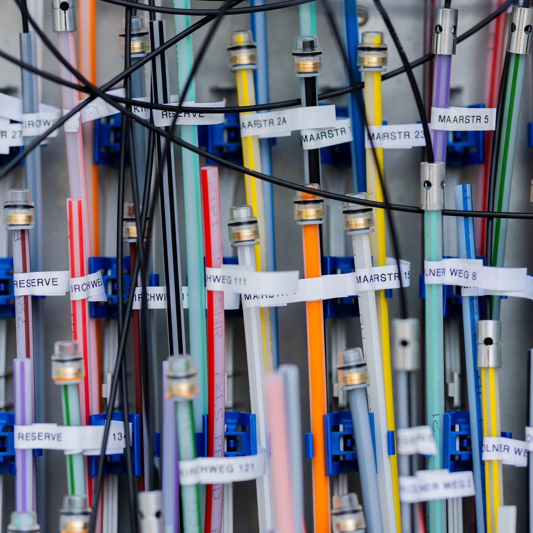 Glasfaser für alle bis 2030: Schafft Deutschland das noch?