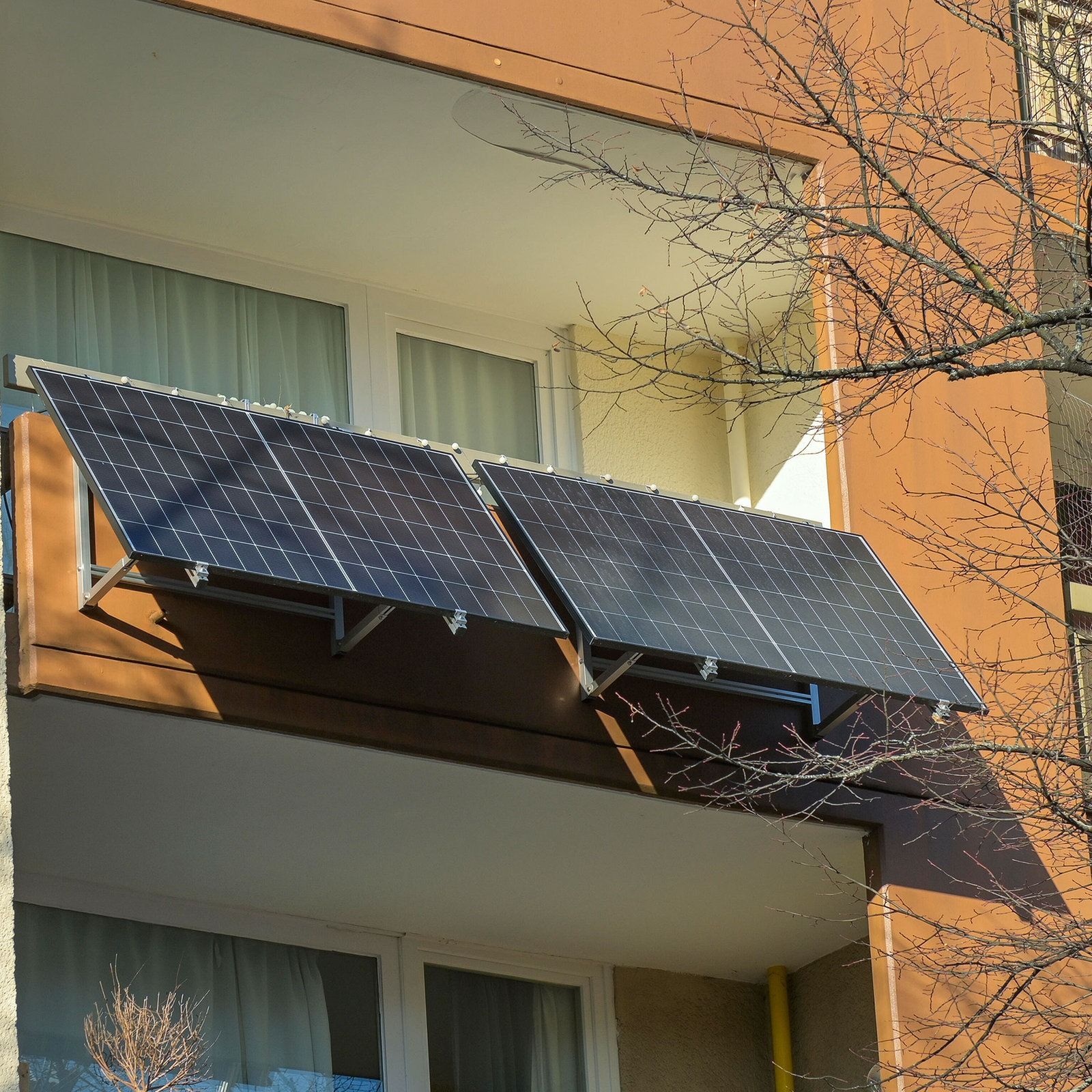 Wenn ich plane ein Solarkraftwerk am Balkon anzubringen