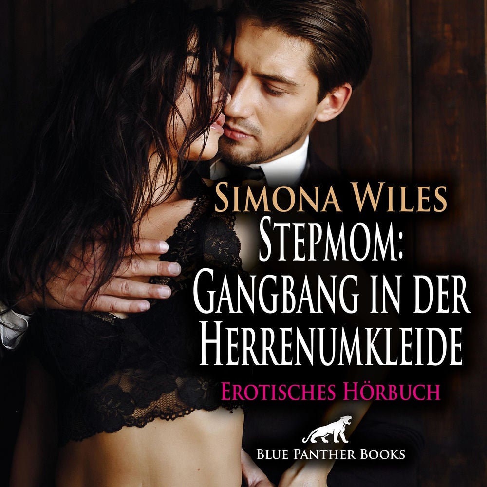 Stepmom: Gangbang in der Herrenumkleide / Sie kann nicht an sich halten …
