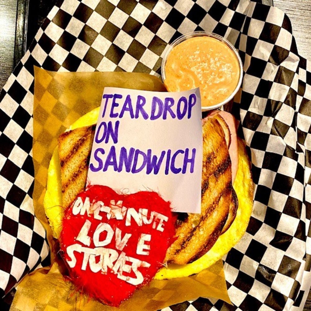 Teardrop on Sandwich