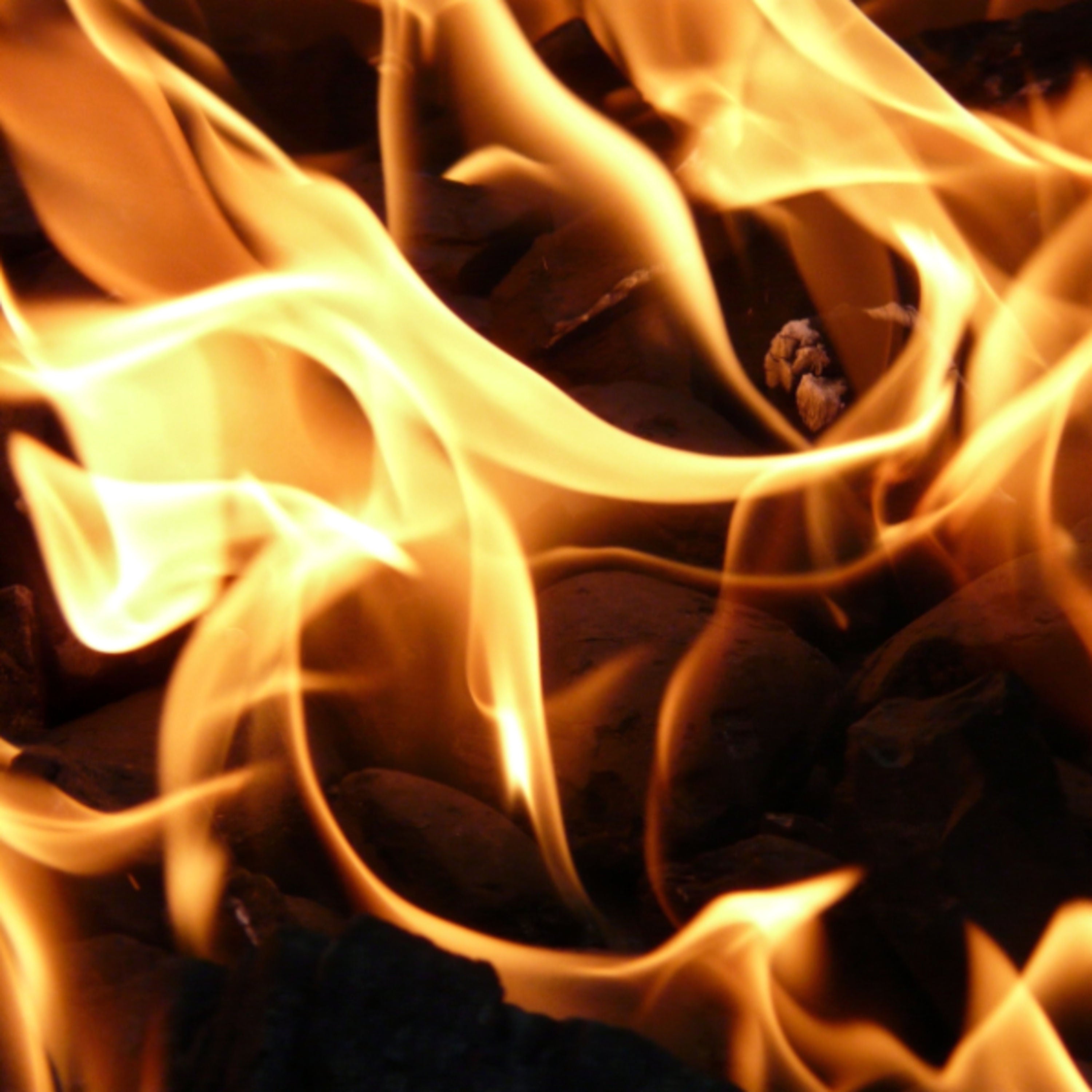 Hexenfeuer, Walpurgisnacht und der Tanz in den Mai