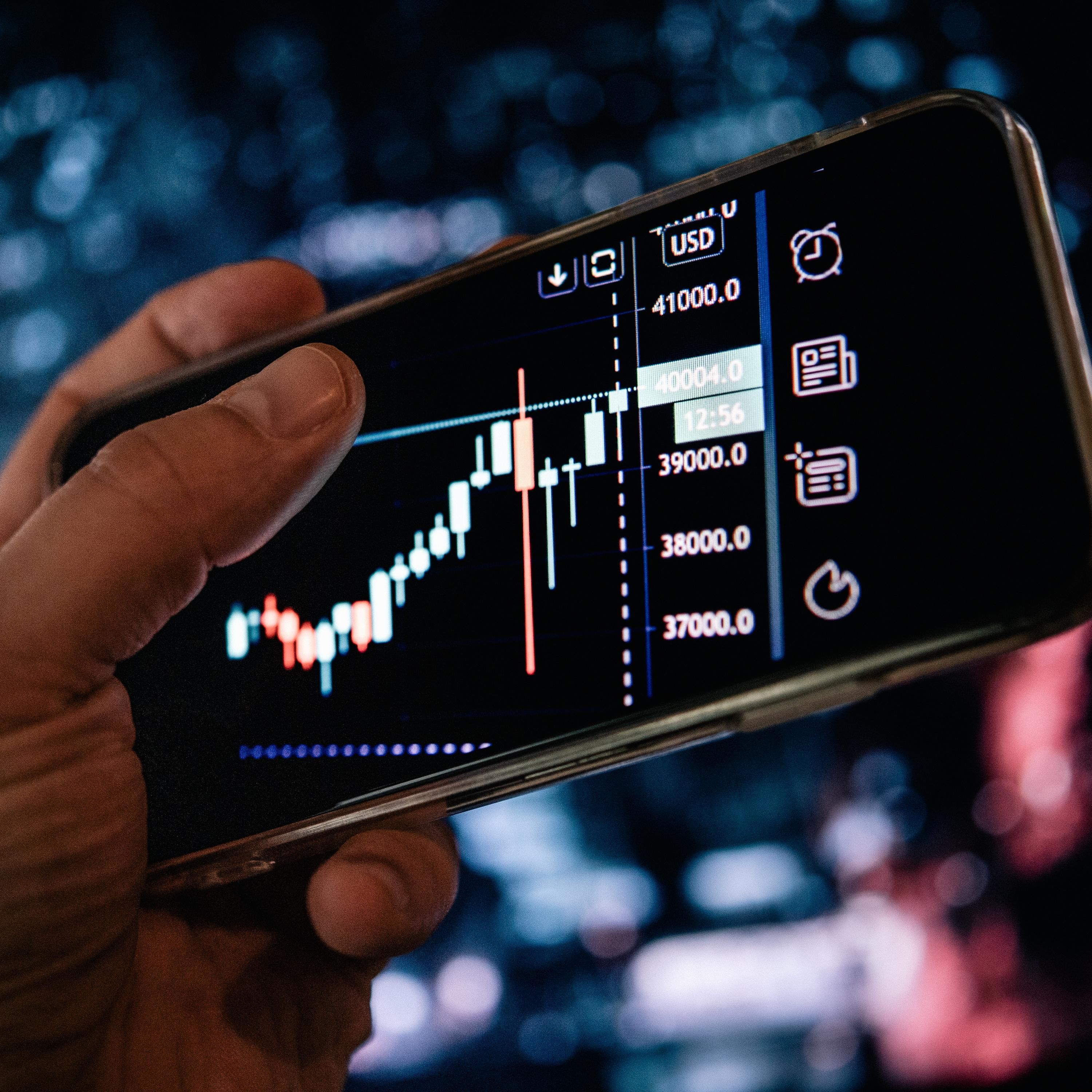 Digitaler Wandel: Anlageberatung vs. Onlinebroker