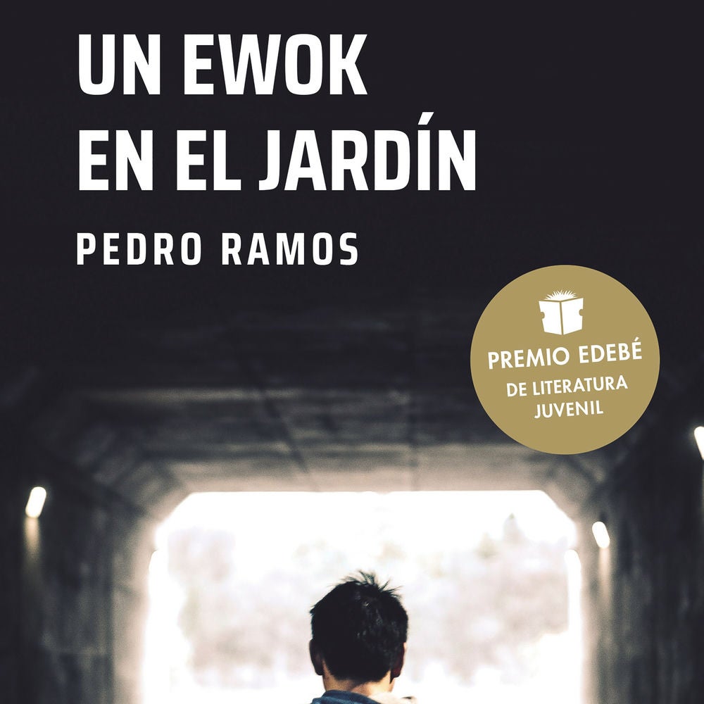 Un Ewok en el jardín