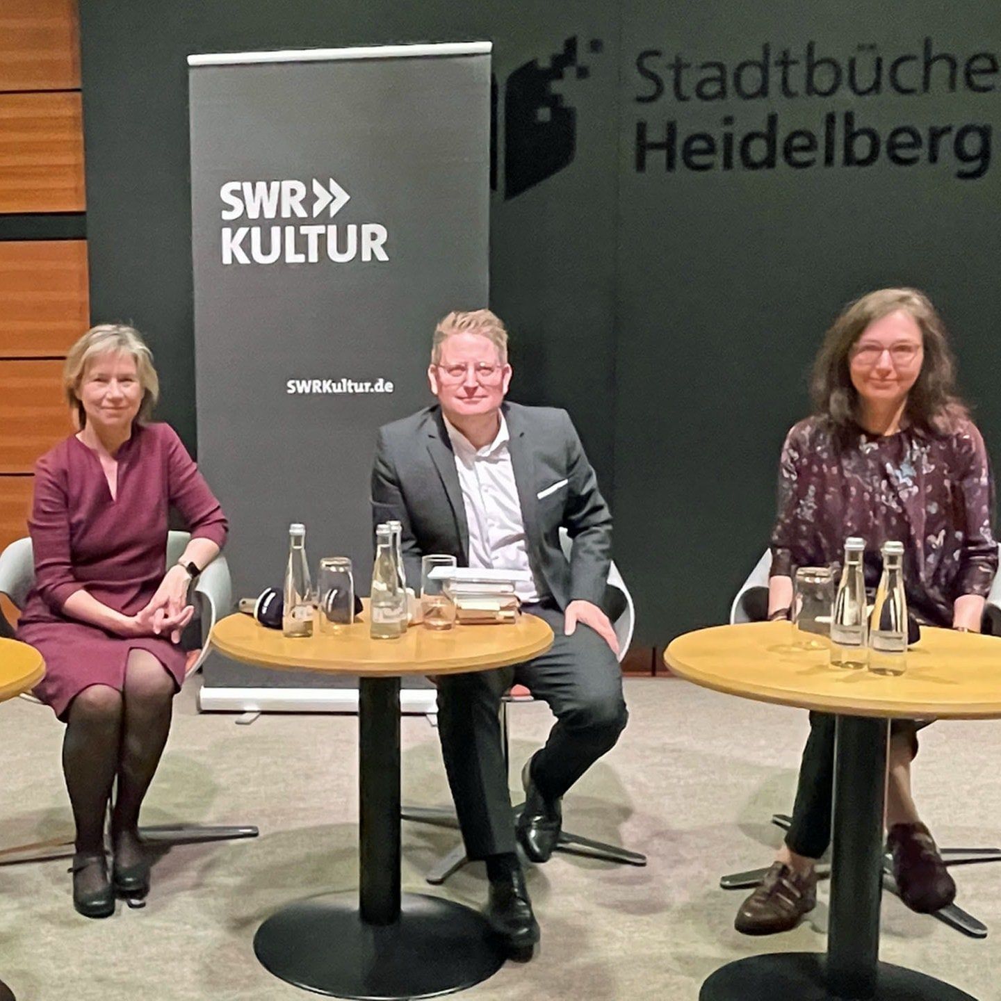 SWR Bestenliste Mai mit Büchern von Nadja Küchenmeister, Yasmina Reza, Antje Rávik Strubel und Martin Mosebach