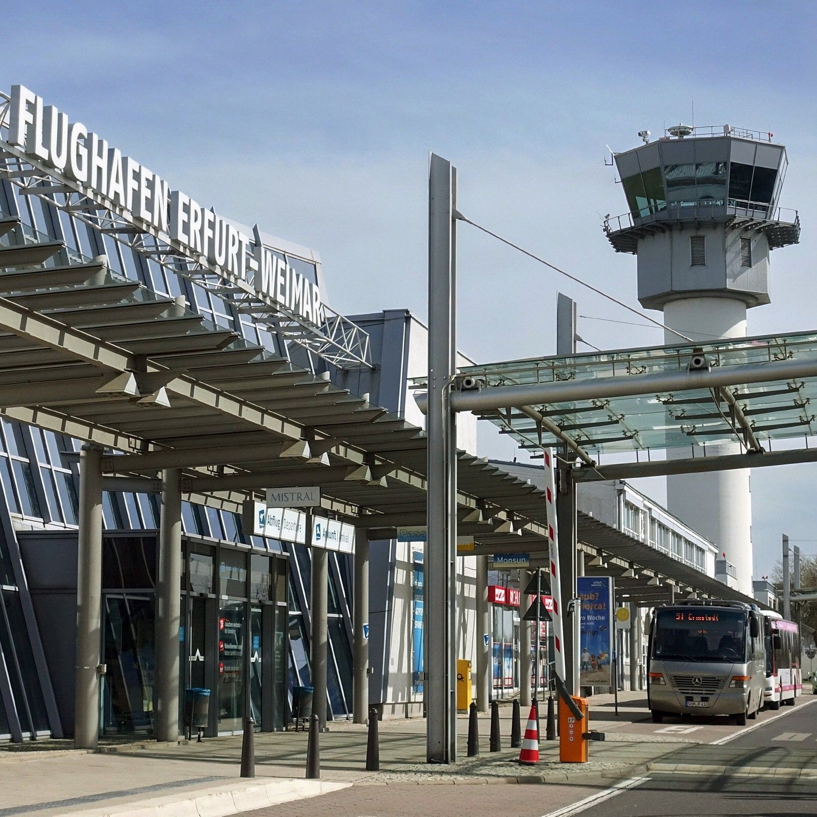 Flughafen Erfurt: Erfolg mit Nebenwirkungen