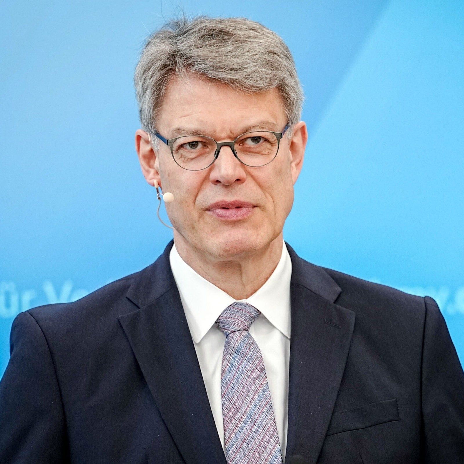 Sichere Transport-Routen: Schnieder will stärkere Vernetzung