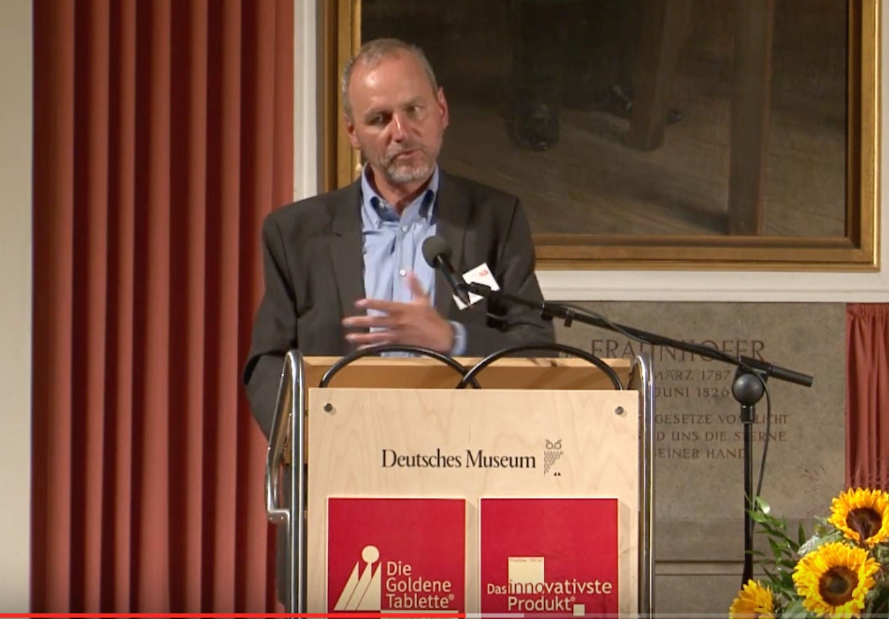 Hören: Keynote “Digitale Revolution”