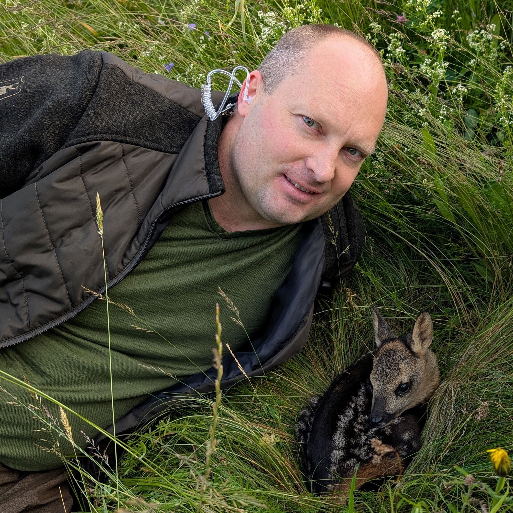 #74 – Die Kitzretter: Wie Jäger und Bauern gemeinsam Tiere vor dem Tod bewahren