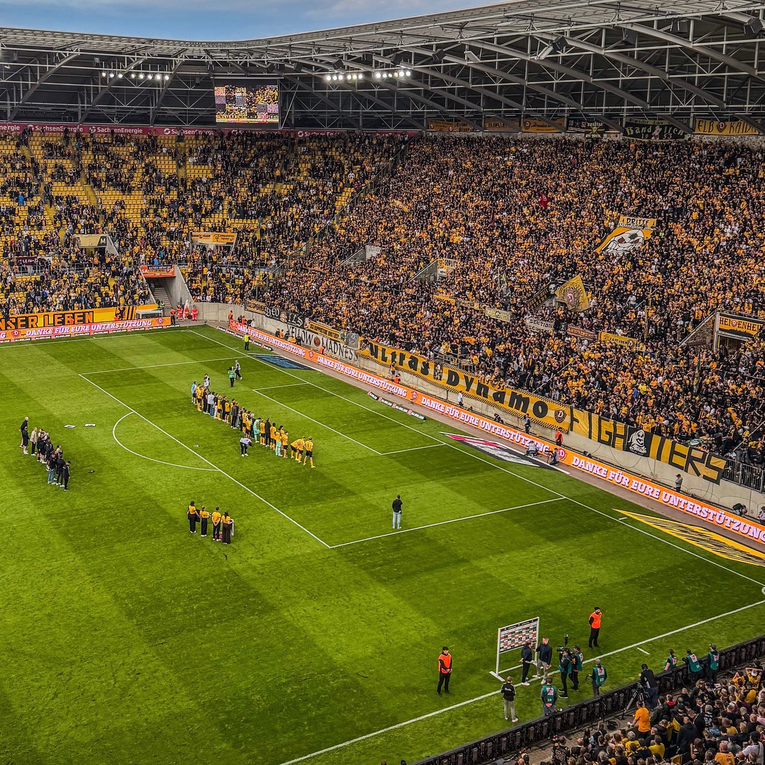 #174 Dynamos Saisonbilanz: Vom Schlusslicht zur Rettung, Stamms Fazit und die Transferpläne