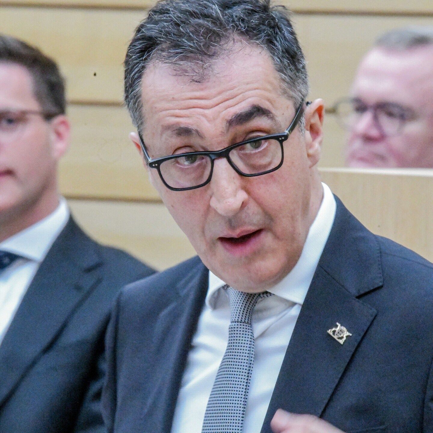 Özdemir macht Ansagen