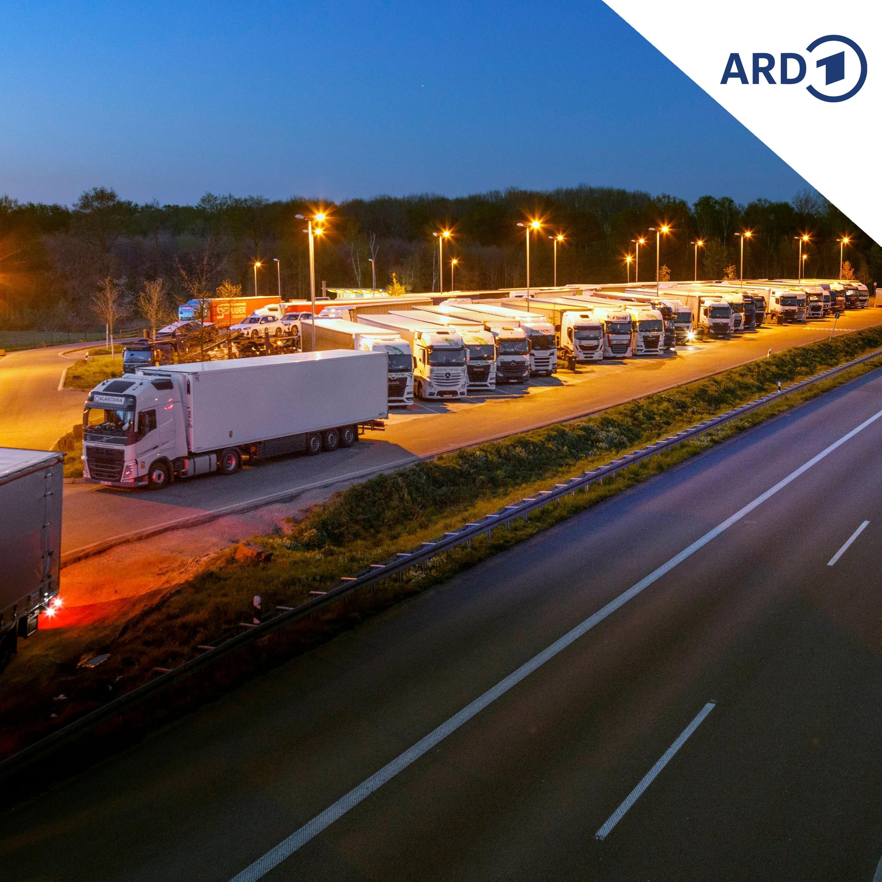 Autobahnen: Immer mehr parkende Lkw auf Standstreifen