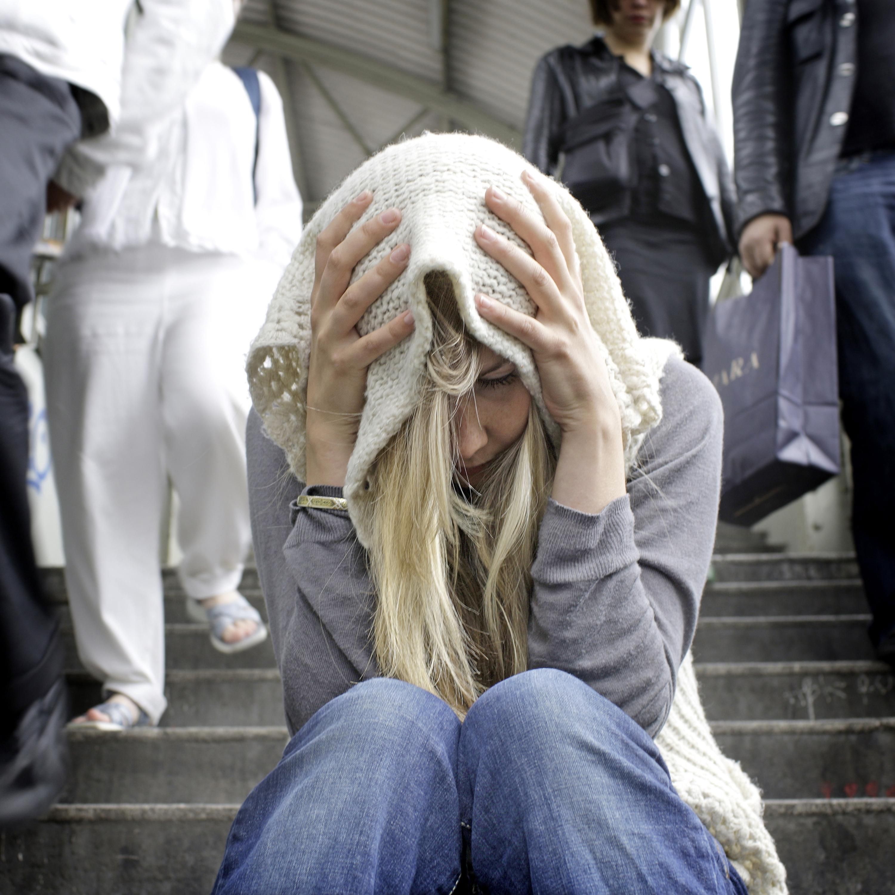 Globale Einsamkeitswelle plagt junge Menschen - so schädlich wie 15 Zigaretten täglich