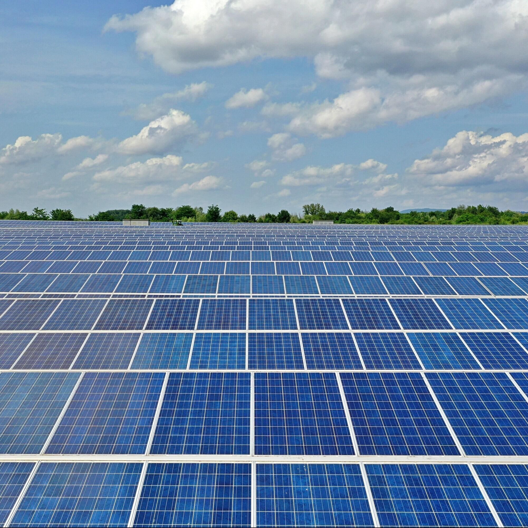 Negative Strompreise: Das passiert, wenn Sonnenstrom das Netz flutet