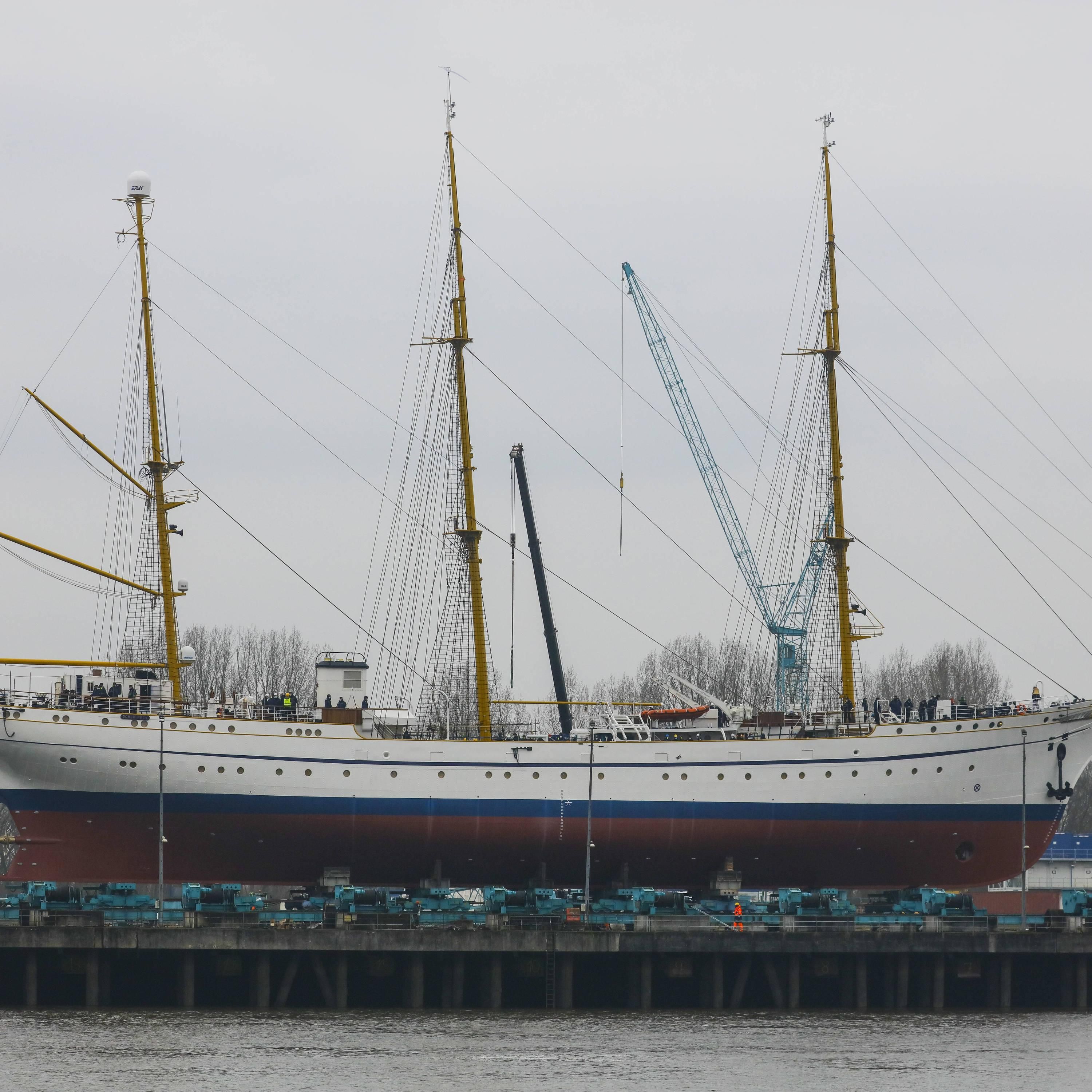 Gorch Fock? "Neubau wäre besser gewesen"