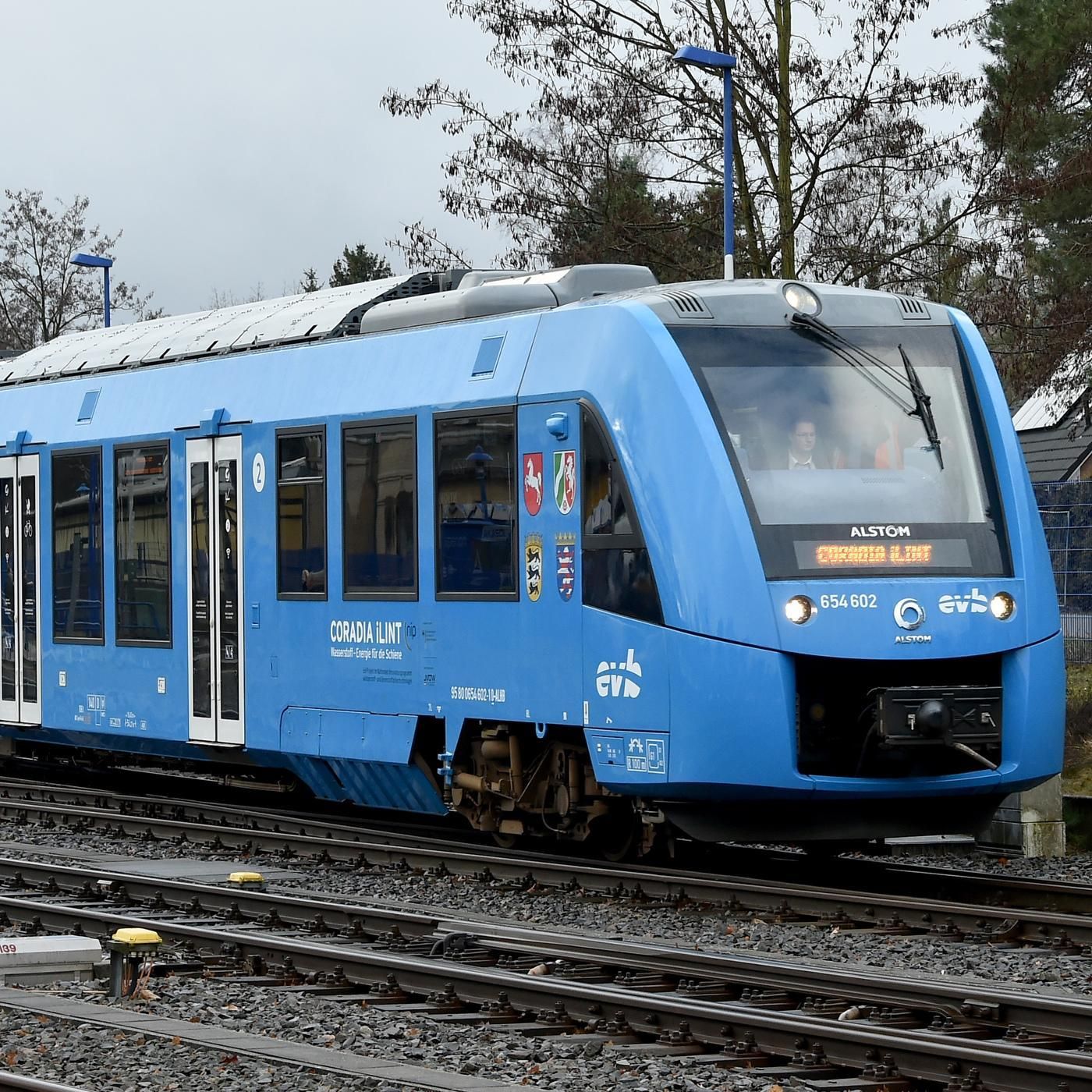 Erste Wasserstoffzüge nehmen Betrieb auf