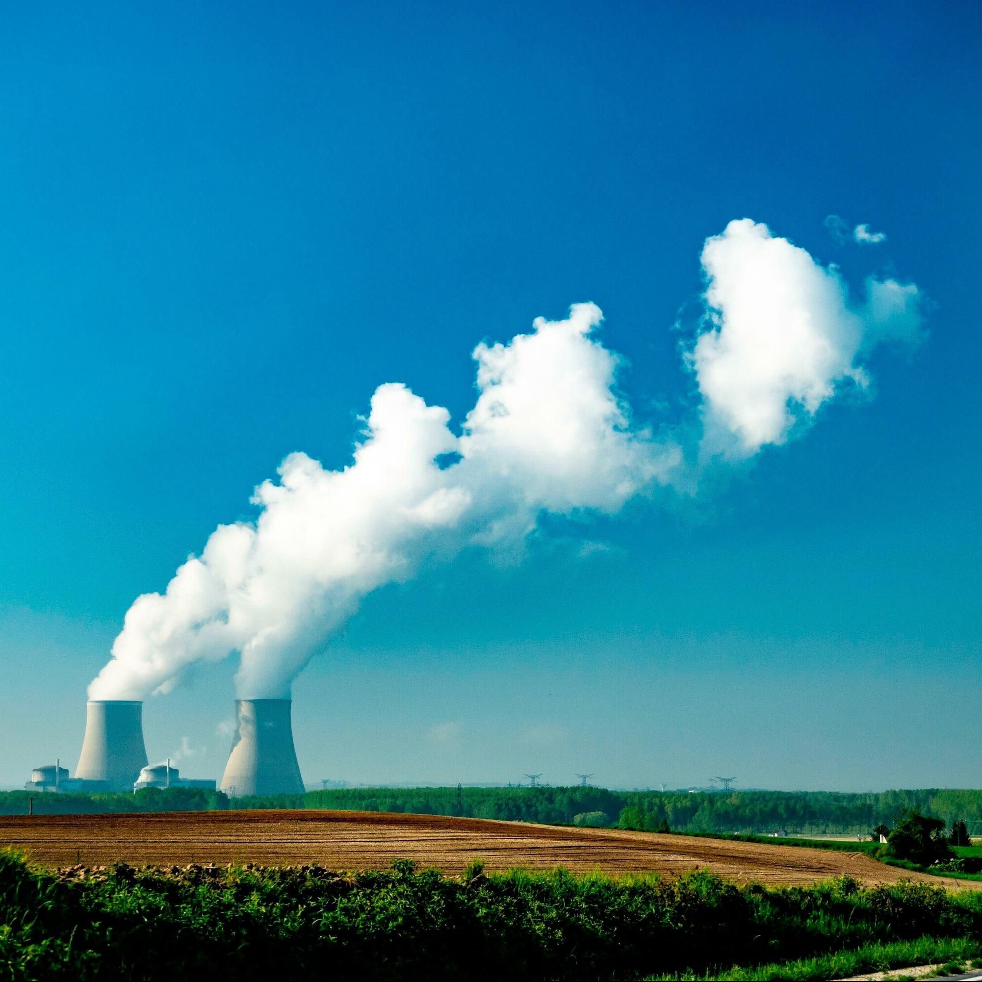 Die Sonne knipst die französischen Atomkraftwerke aus | Leonhard Gandhi (Energy Charts)