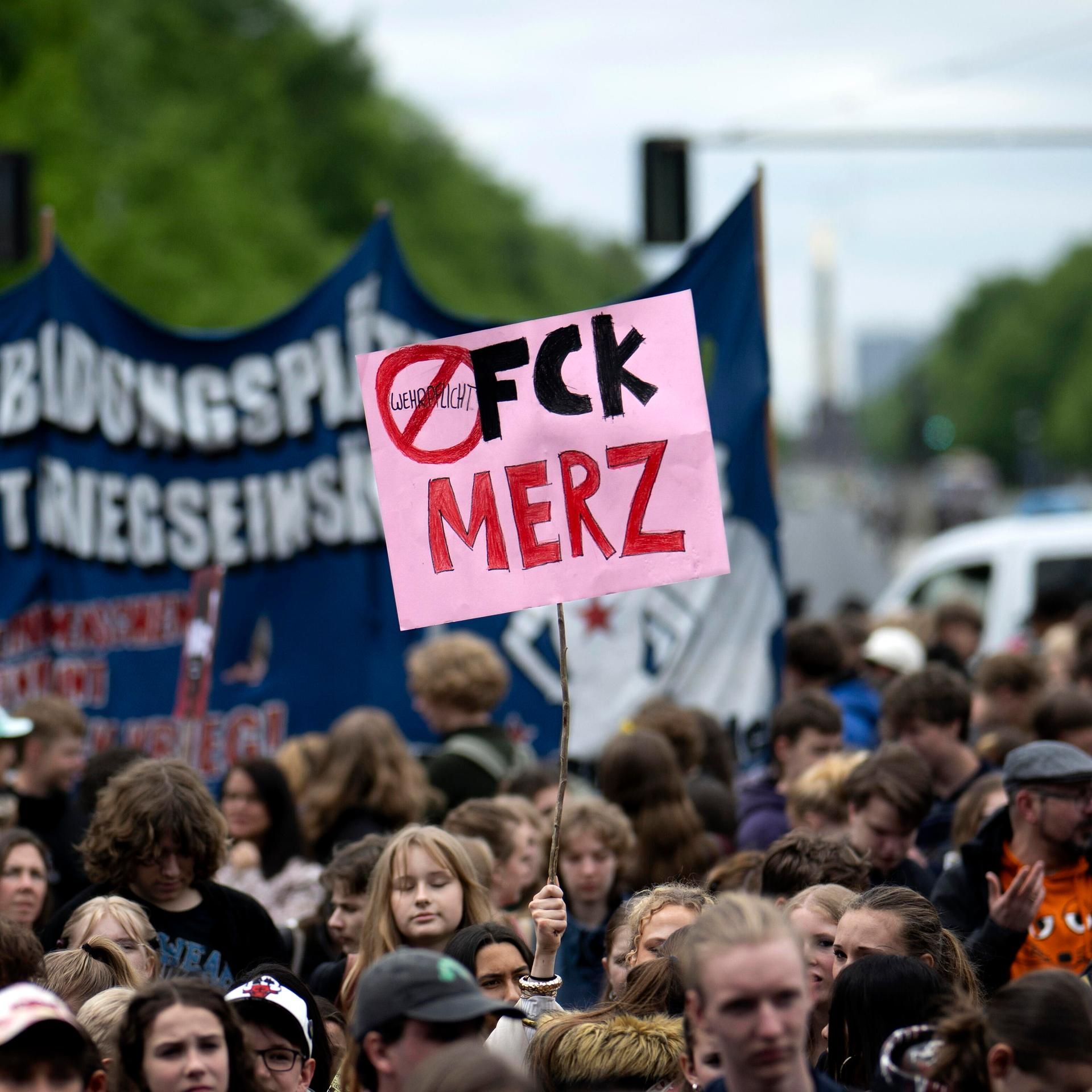 Debatte um Beleidigungen von Politikern - Schimpfwörter und Politik