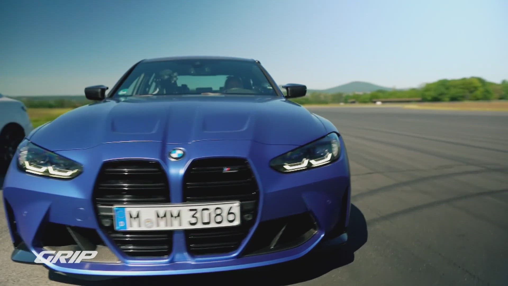 Det sucht Kadidjas erstes Auto | 500 PS-Power-Limousinen - BMW M3 Competition vs. Alfa Romeo Quadrifoglio | Camper-Spezialumbauten