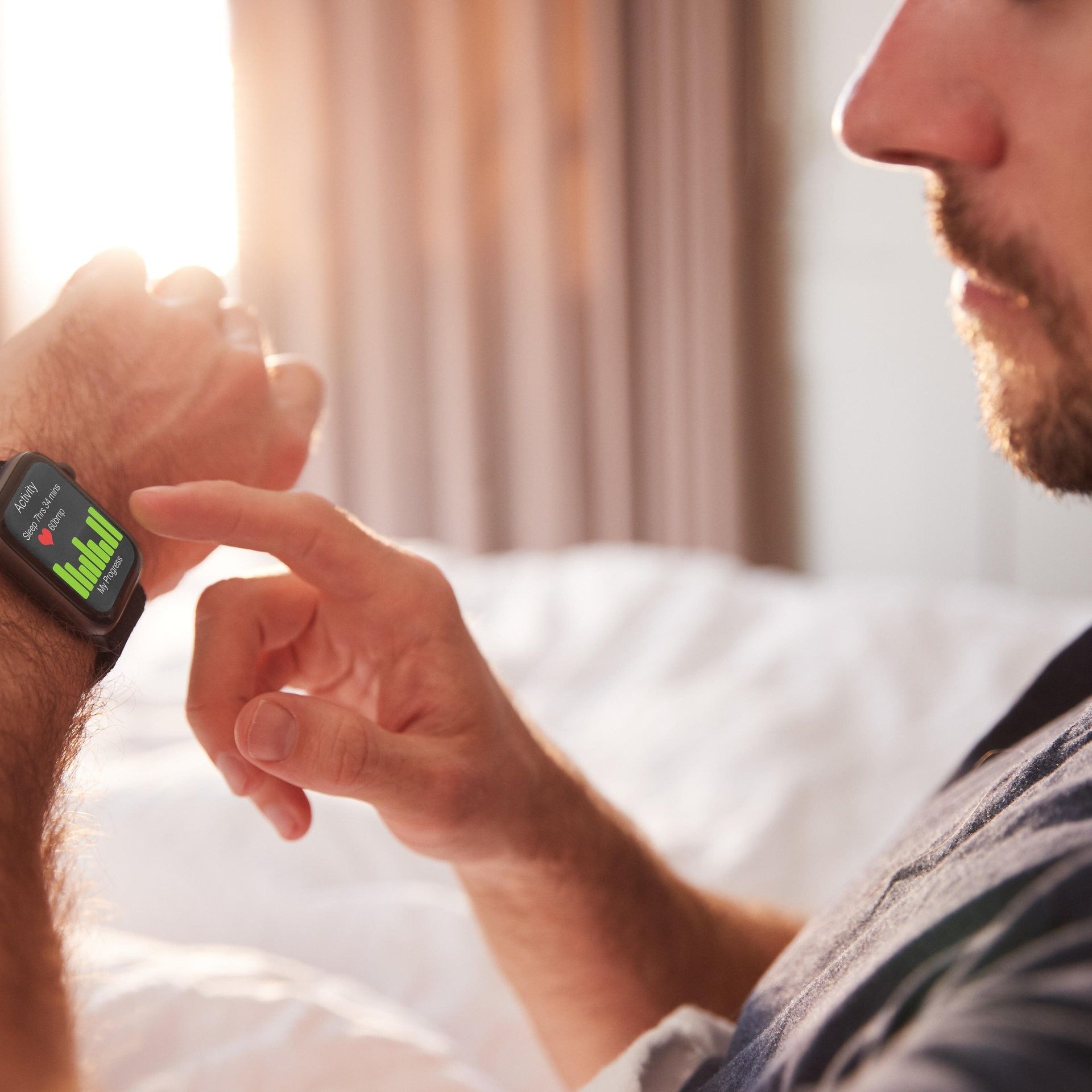 Gut schlafen – wie hilfreich sind Schlaf-Tracker?