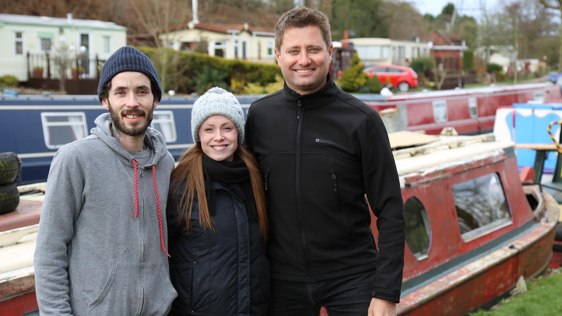 Narrowboat und Tiertransporter