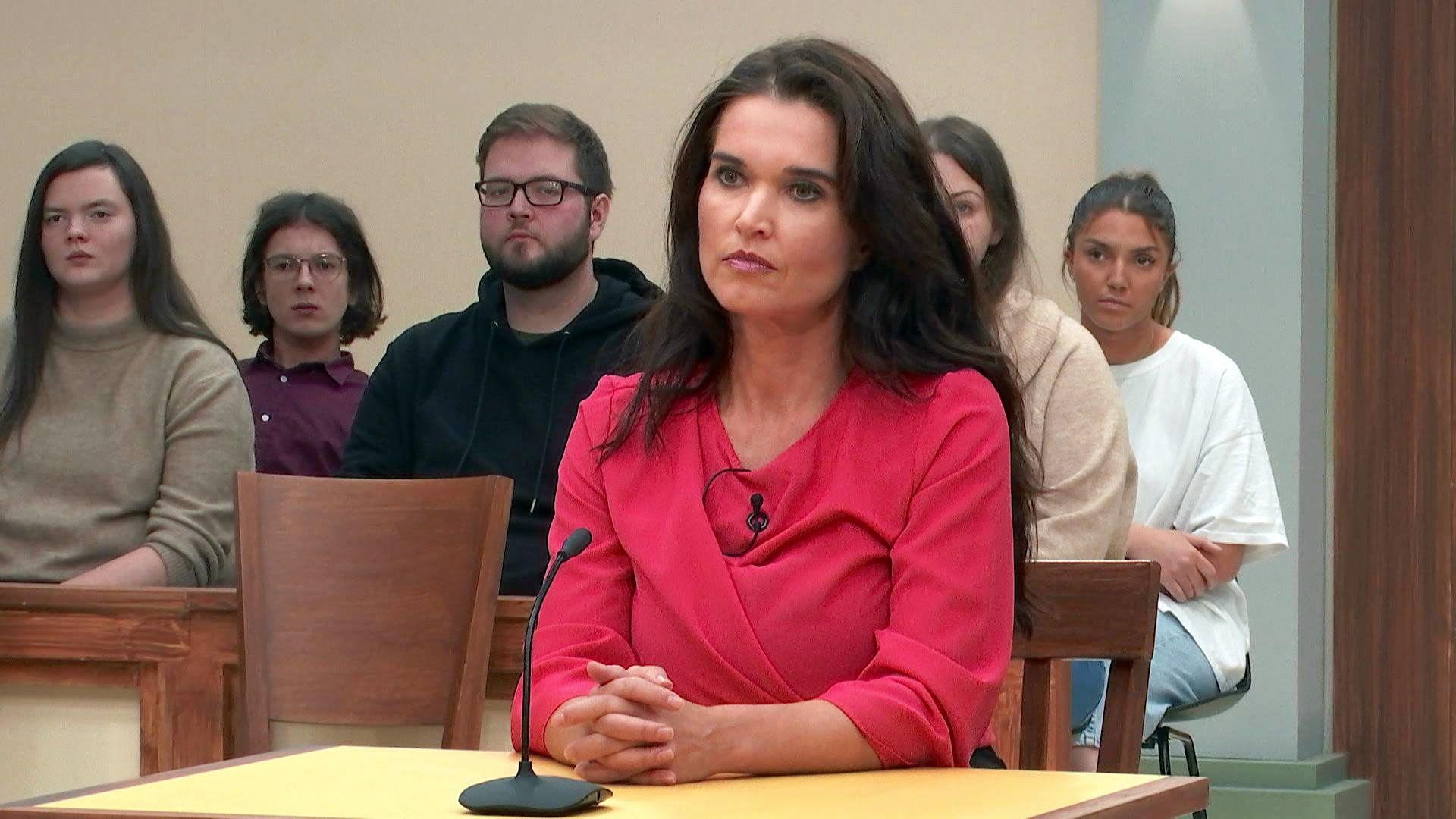 Schönheits-OP bei dubioser Ärztin endet um Haaresbreite tödlich