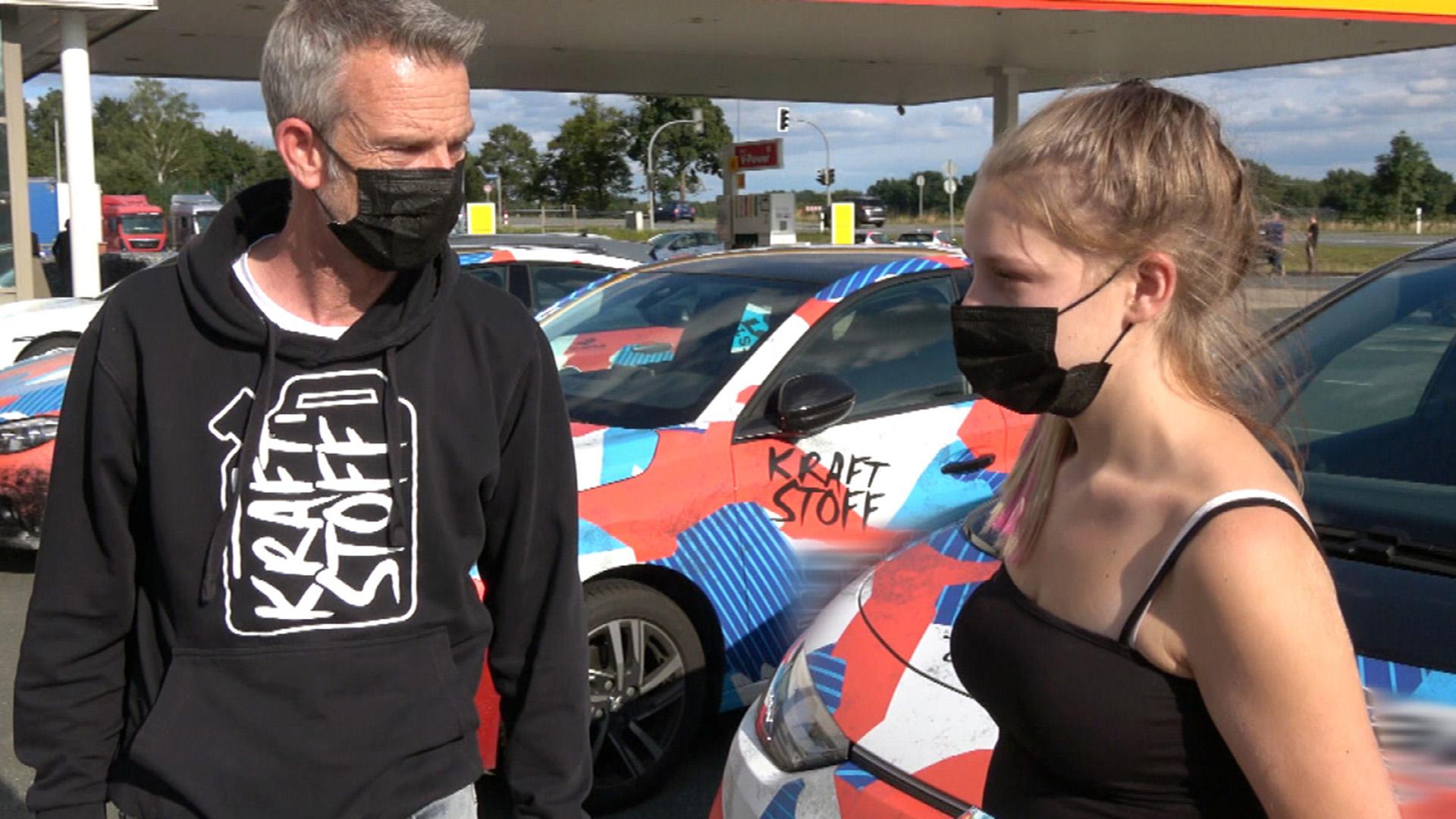Loredana und Sarah-Jane im Prüfungsstress