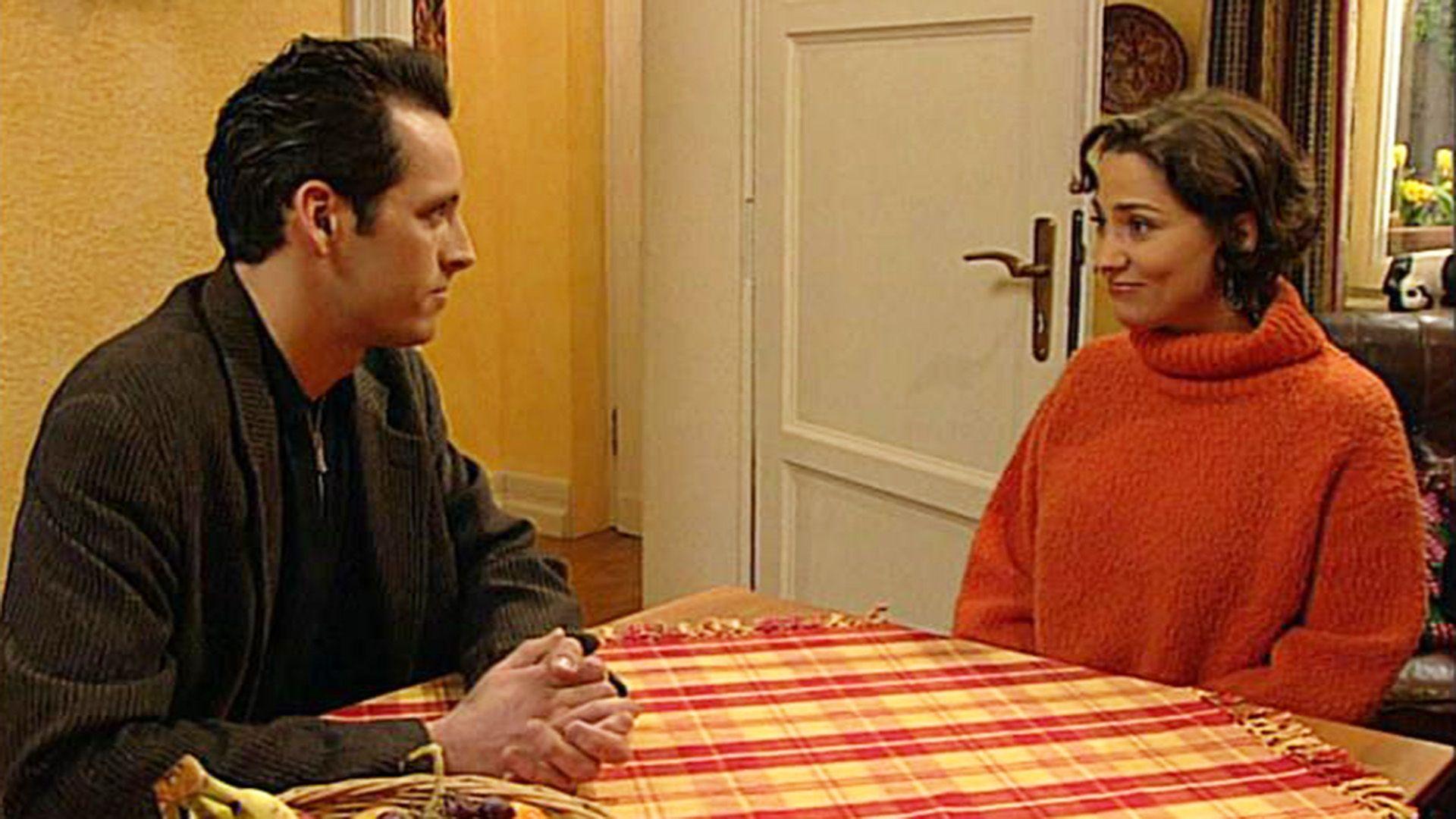 Bernd verlangt, dass Aylin Dominik rauswirft.