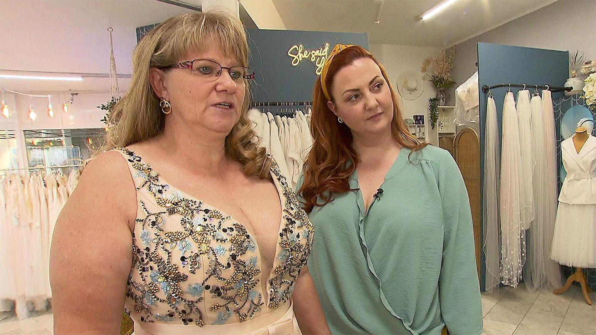 Farbiges Brautkleid gesucht!