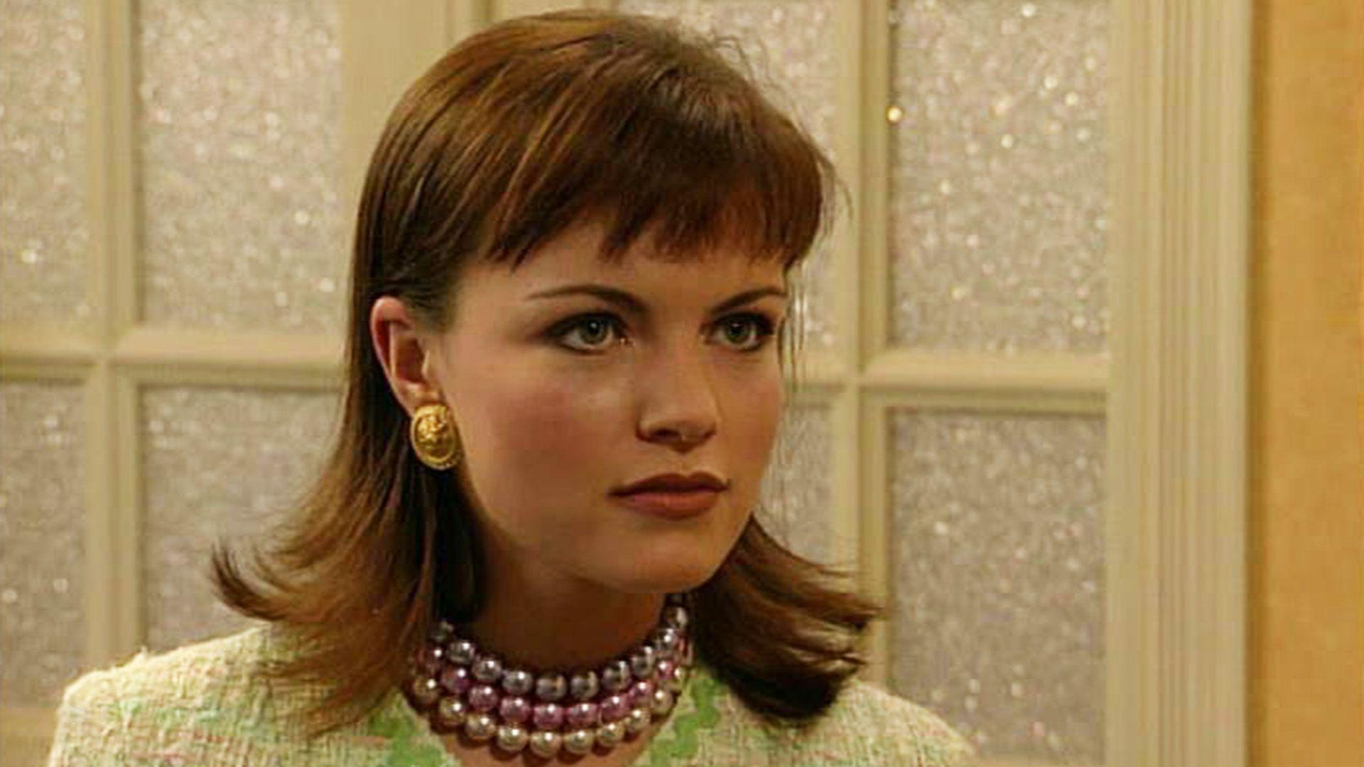 Corinna gesteht Jennifer ihren Selbstmordversuch.