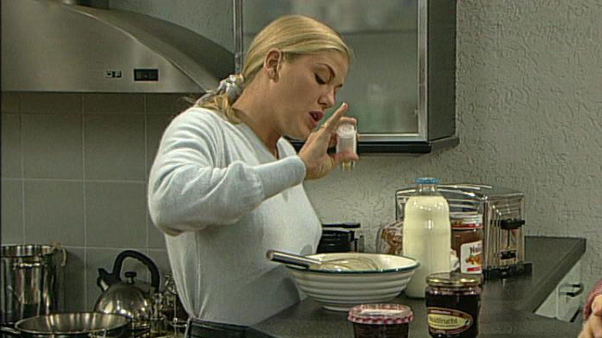 Lars und Jennifer retten Antonia vor dem Angriff von Knut Obermann
