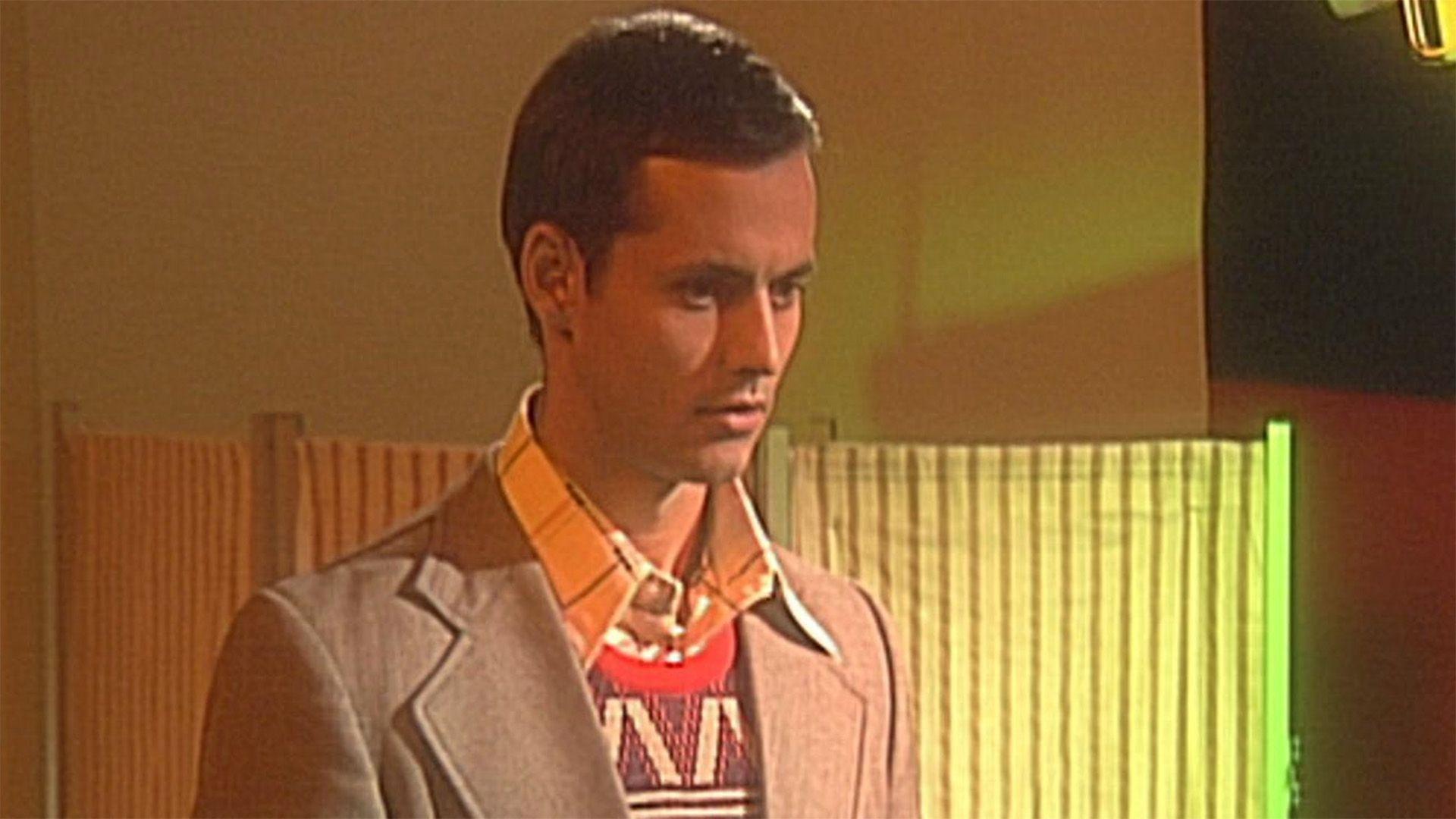Fabian unternimmt im Rausch eine Zeitreise in die 60er