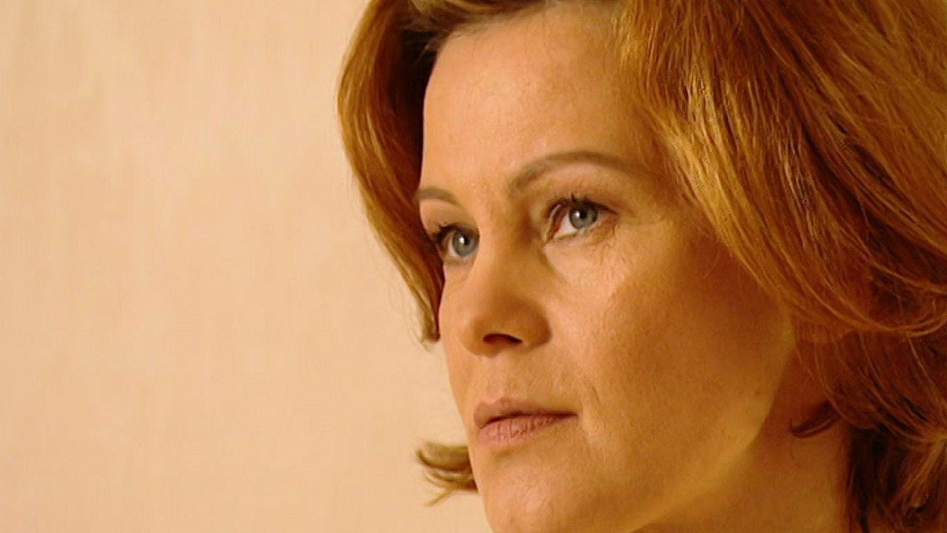 Vicky wird von Sievers auf frischer Tat ertappt