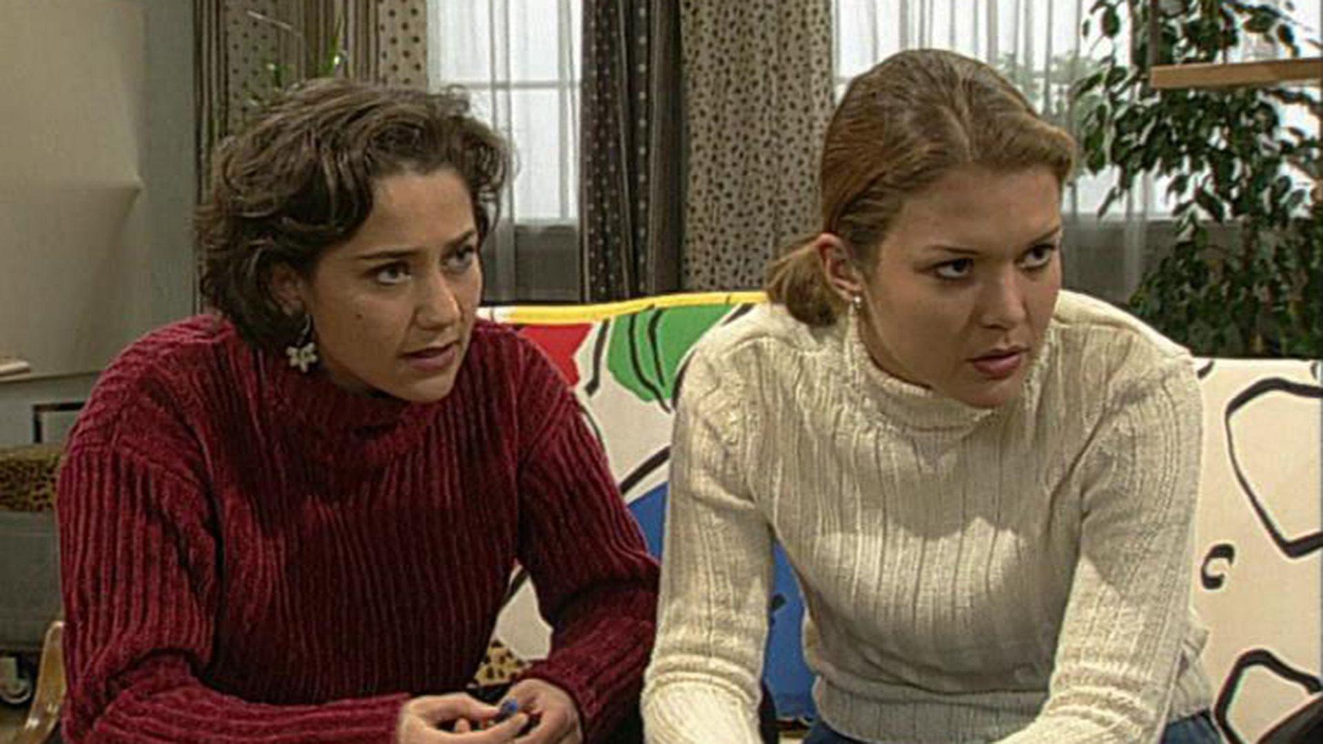 Jennifer hat der WG erzählt, dass Armins Leichnam aus der Gerichtsmedizin abgeholt worden sei