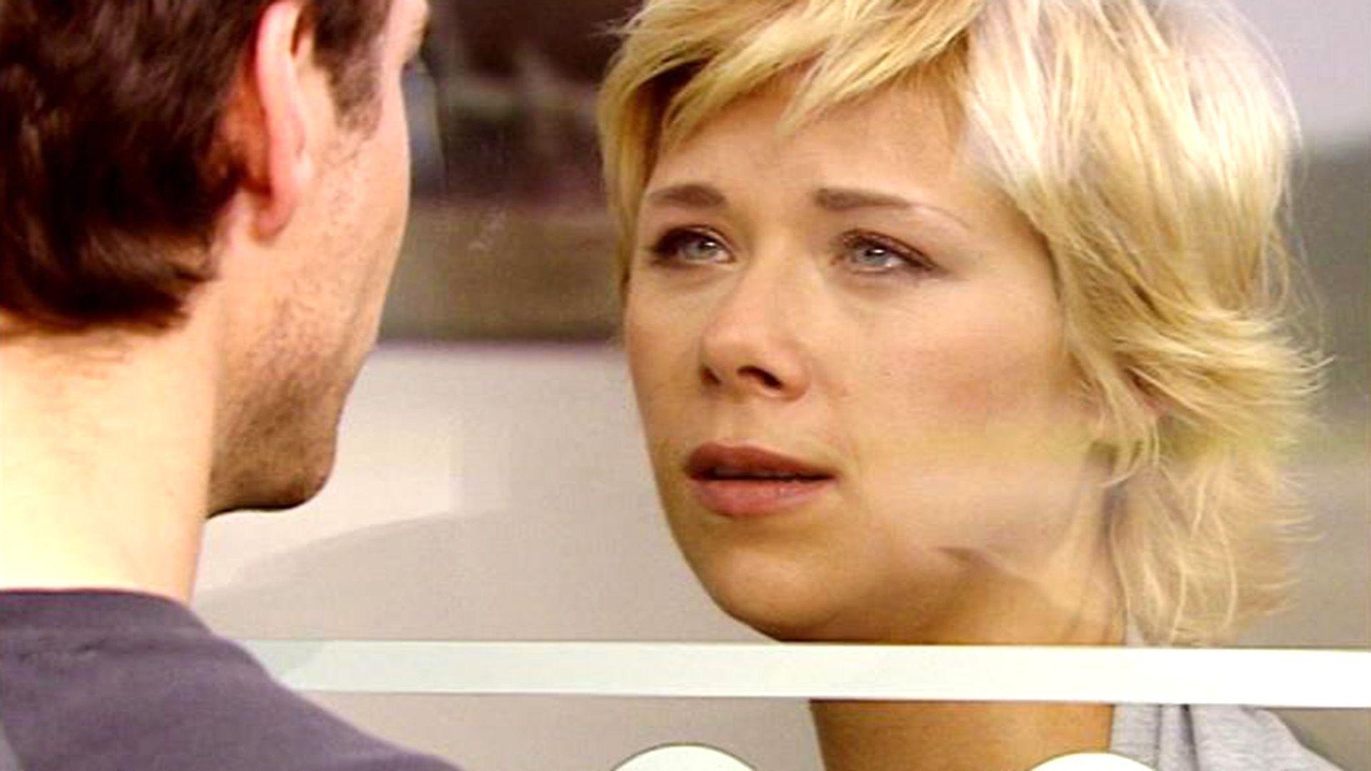 Diana und Oliver nehmen Abschied voneinander